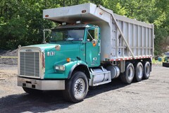 2000 FREIGHTLINER FLD112 - Image 1
