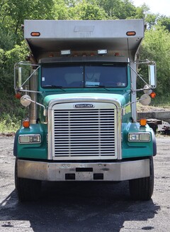 2000 FREIGHTLINER FLD112 - Image 2