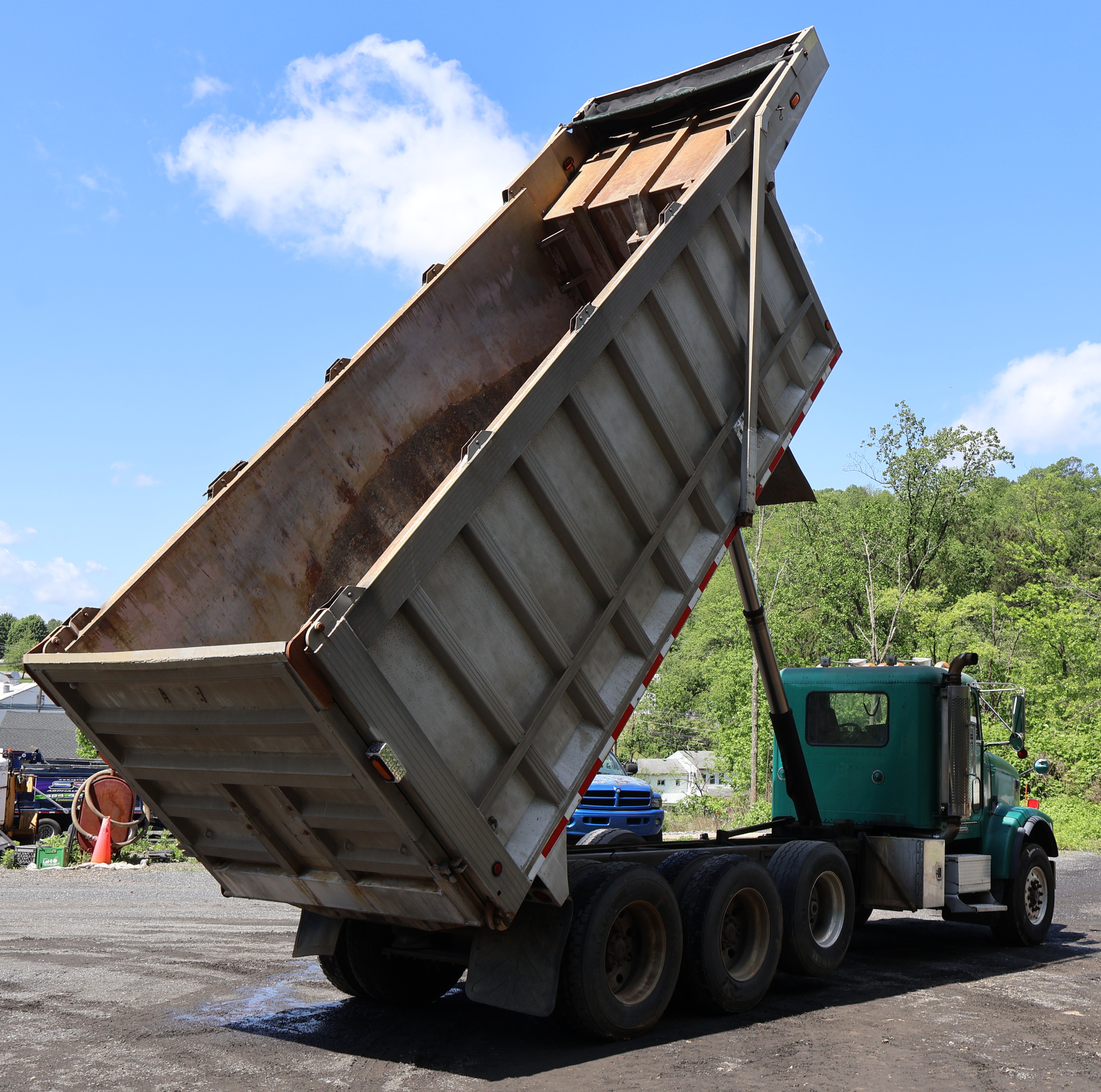 2000 FREIGHTLINER FLD112 - Image 13