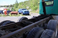 2000 FREIGHTLINER FLD112 - Image 20