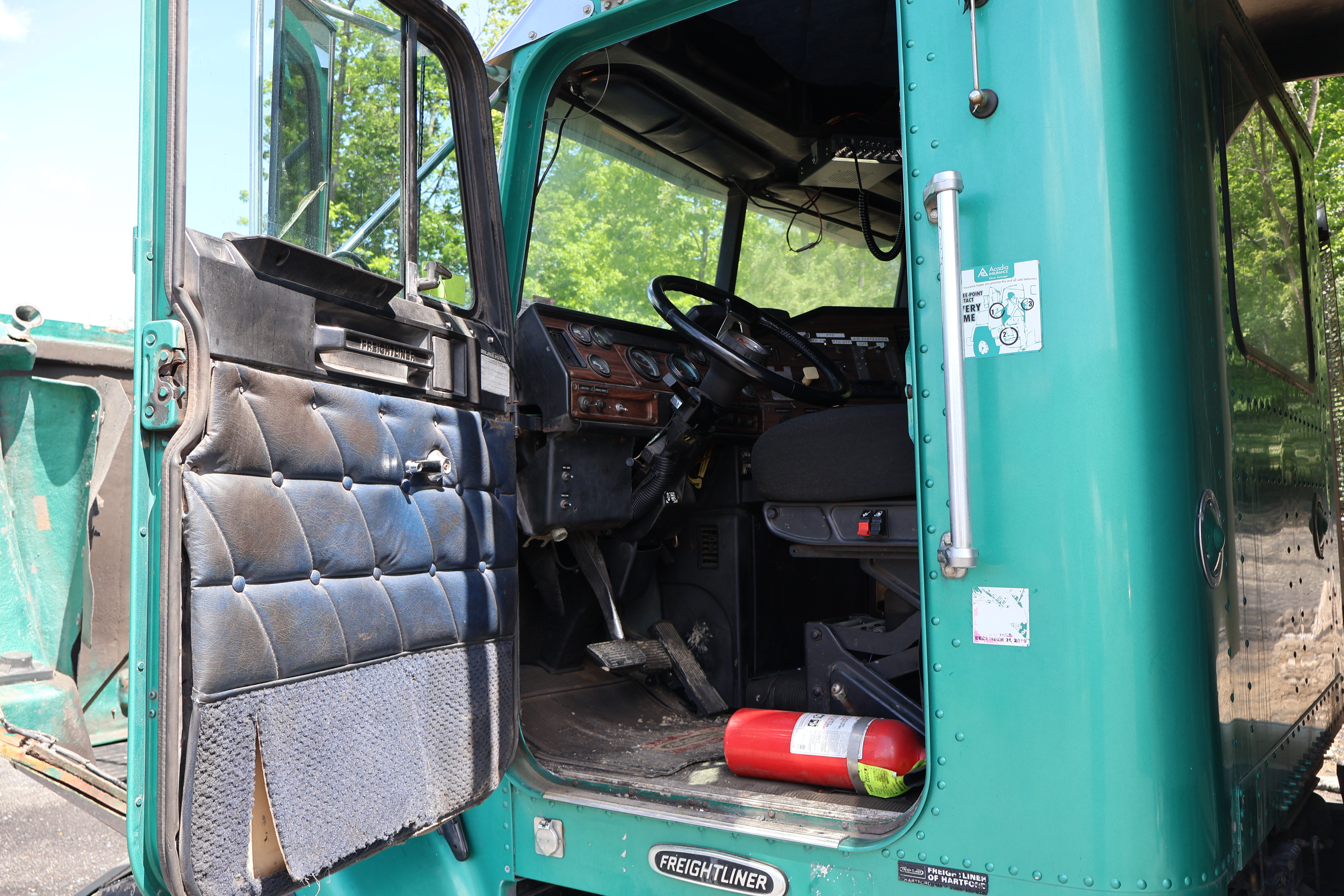 2000 FREIGHTLINER FLD112 - Image 31