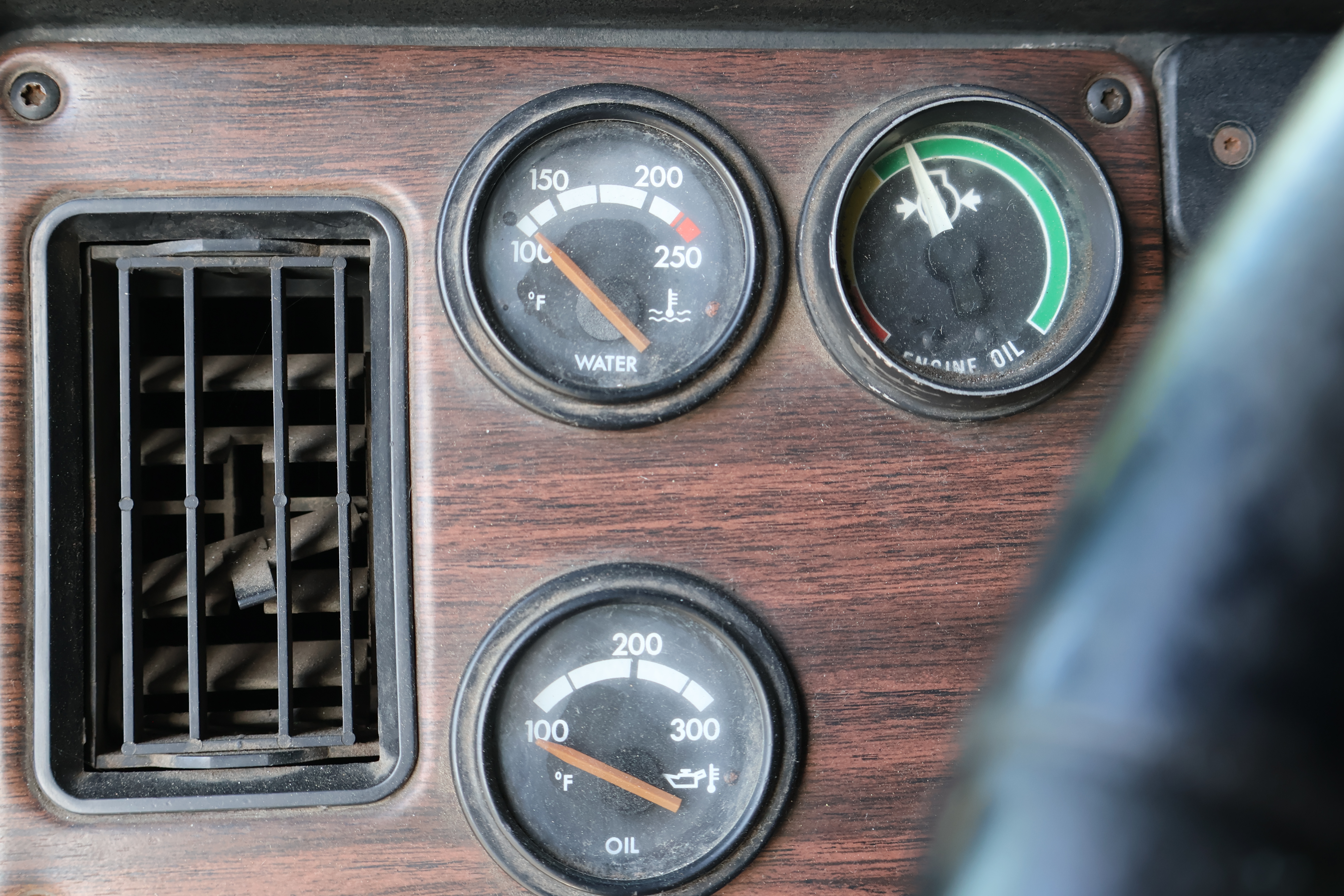 2000 FREIGHTLINER FLD112 - Image 39