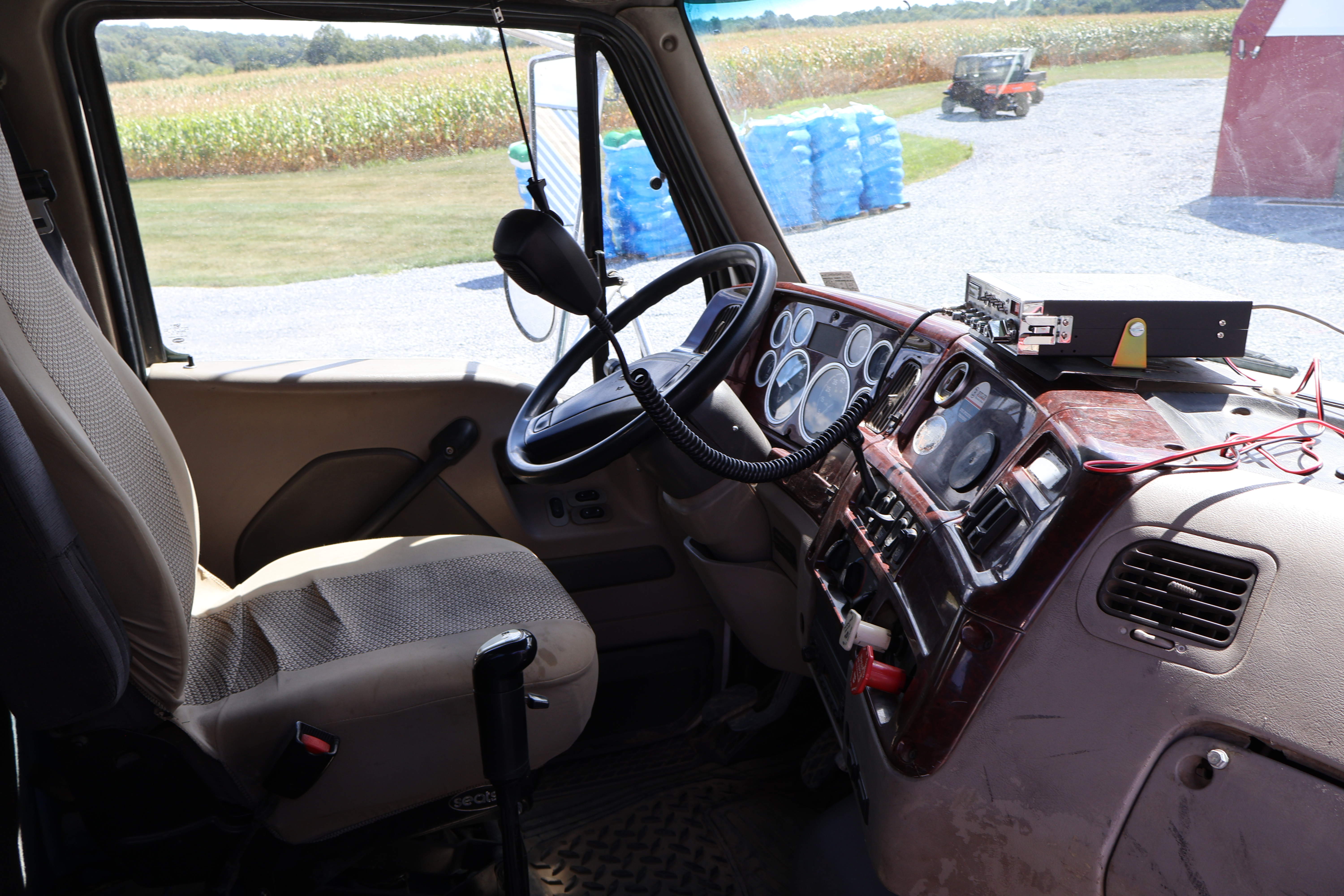 2008 STERLING L9500 - Image 31