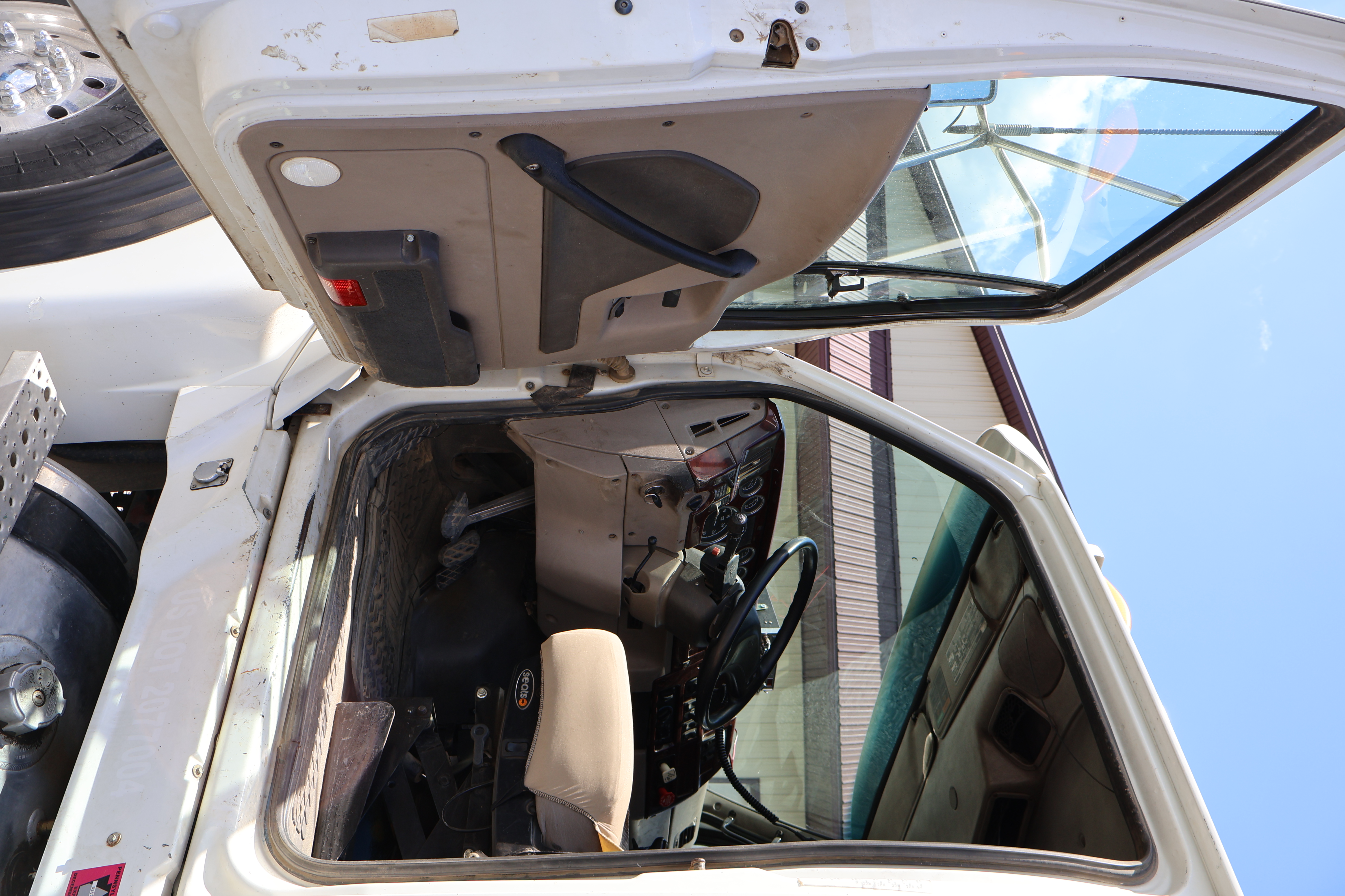 2008 STERLING L9500 - Image 32