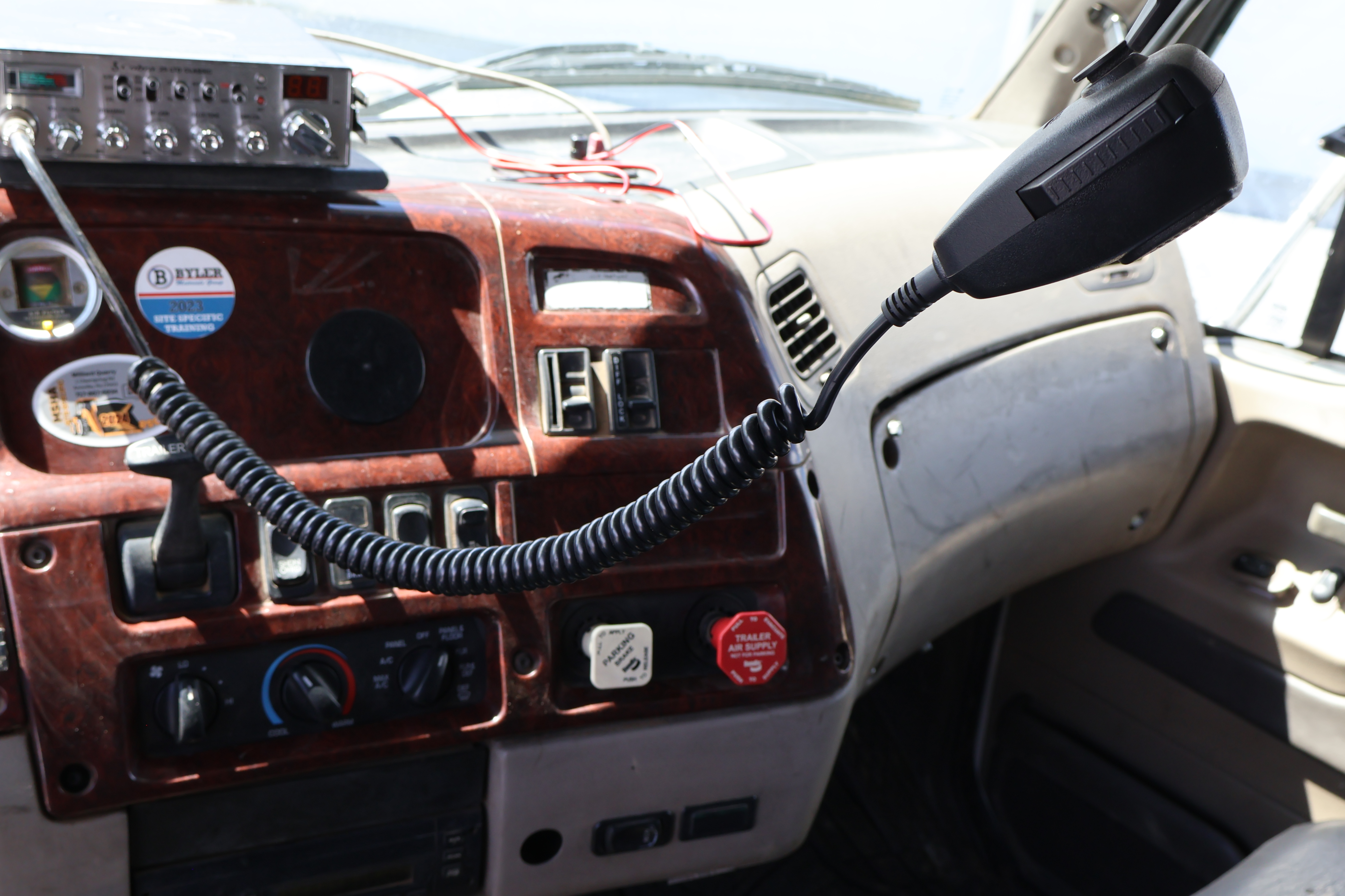 2008 STERLING L9500 - Image 40