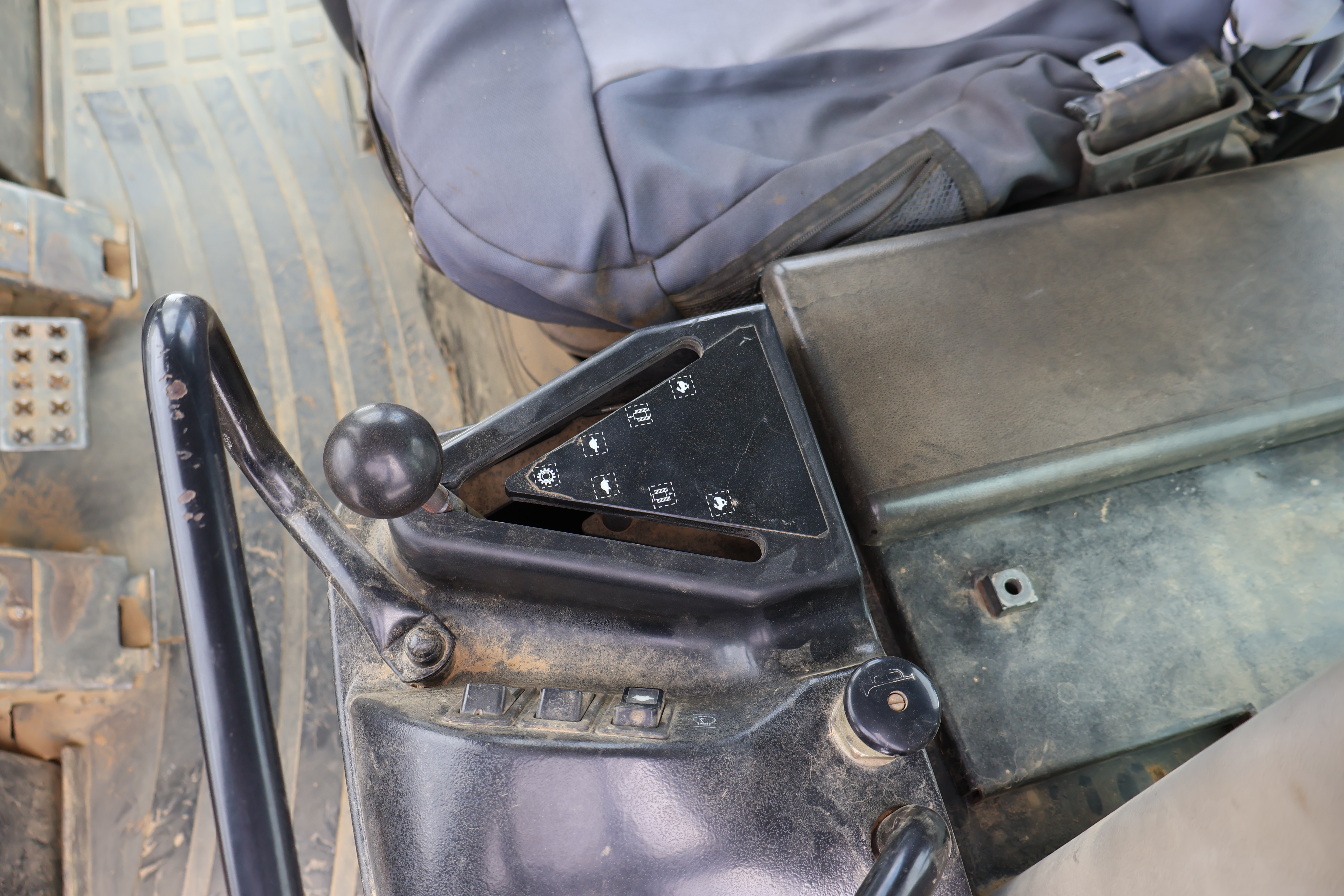 2005 CATERPILLAR 963C - Image 26