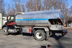 2004 INTERNATIONAL 4900 - Image 3