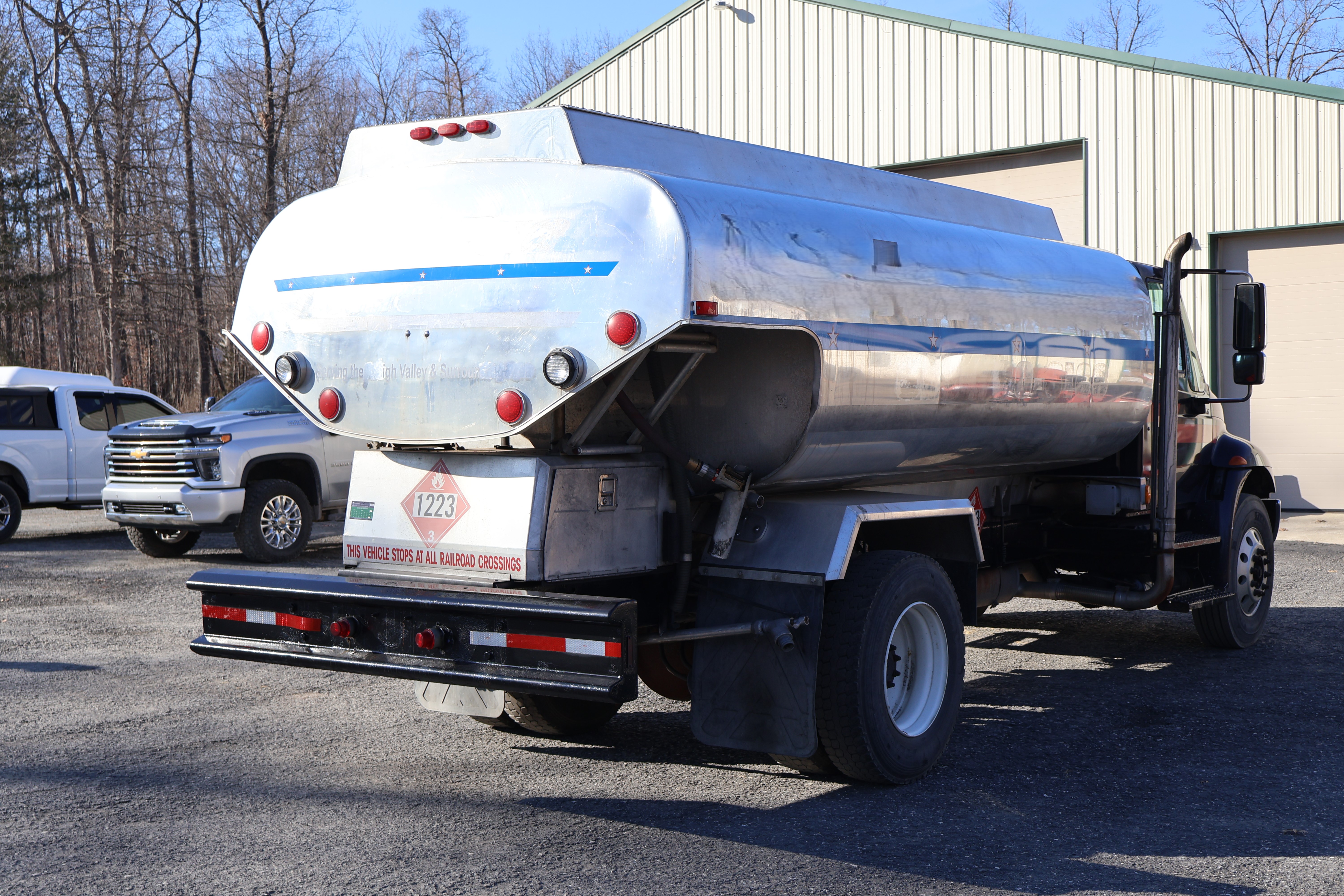 2004 INTERNATIONAL 4900 - view 6 of 33