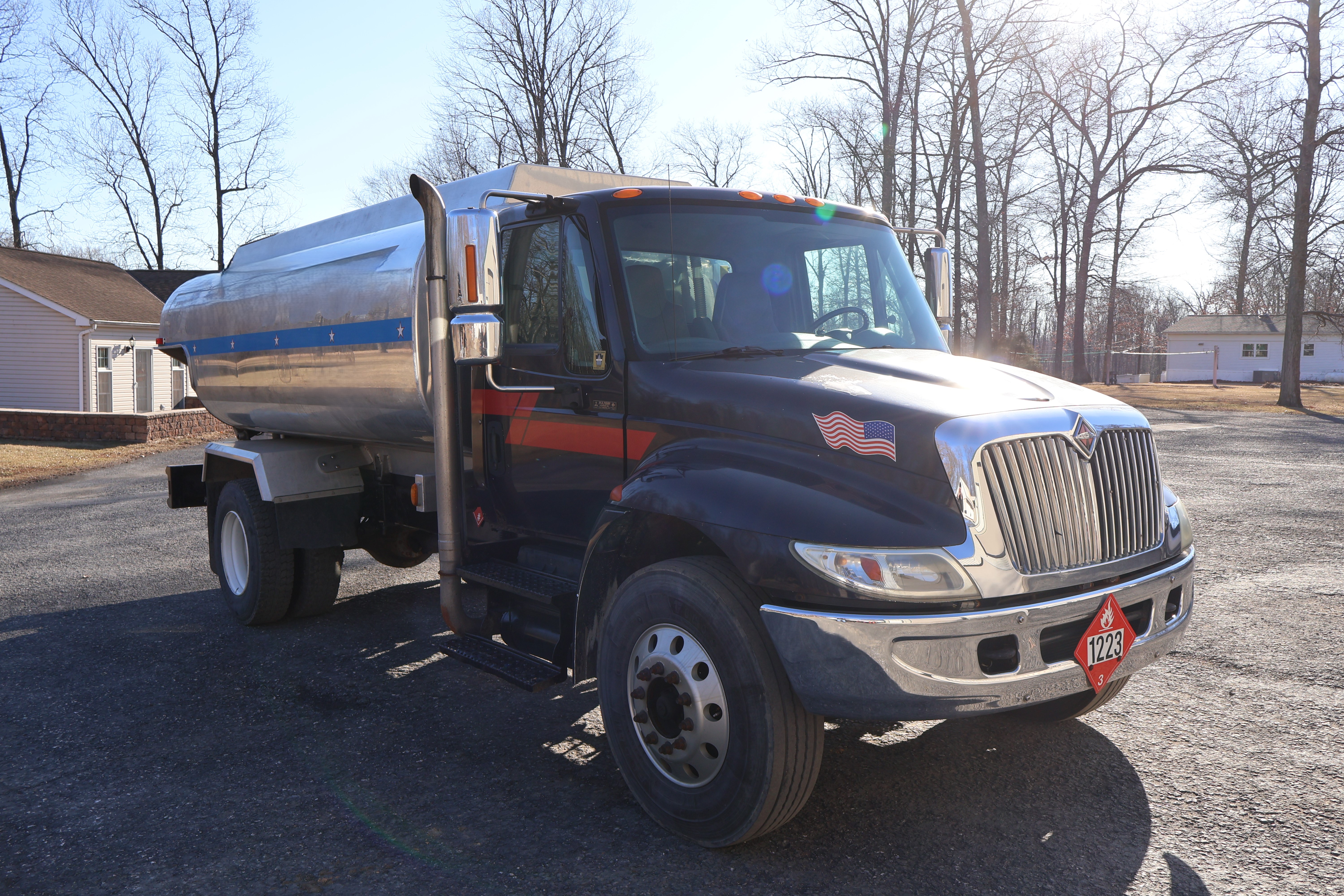 2004 INTERNATIONAL 4900 - Image 9