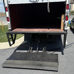 2005 GMC W4500 - Image 10