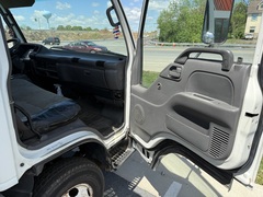 2005 GMC W4500 - Image 23