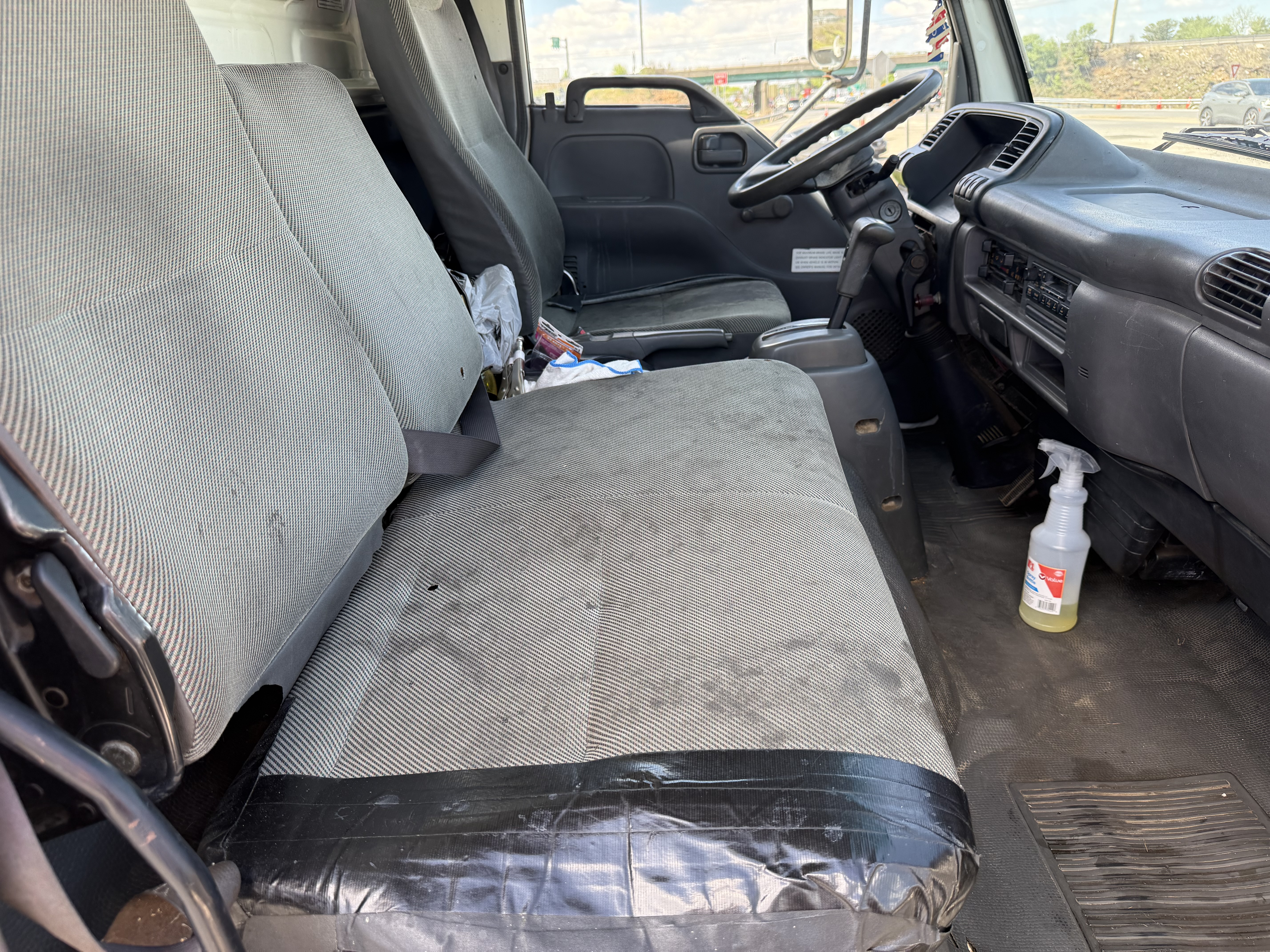 2005 GMC W4500 - Image 24