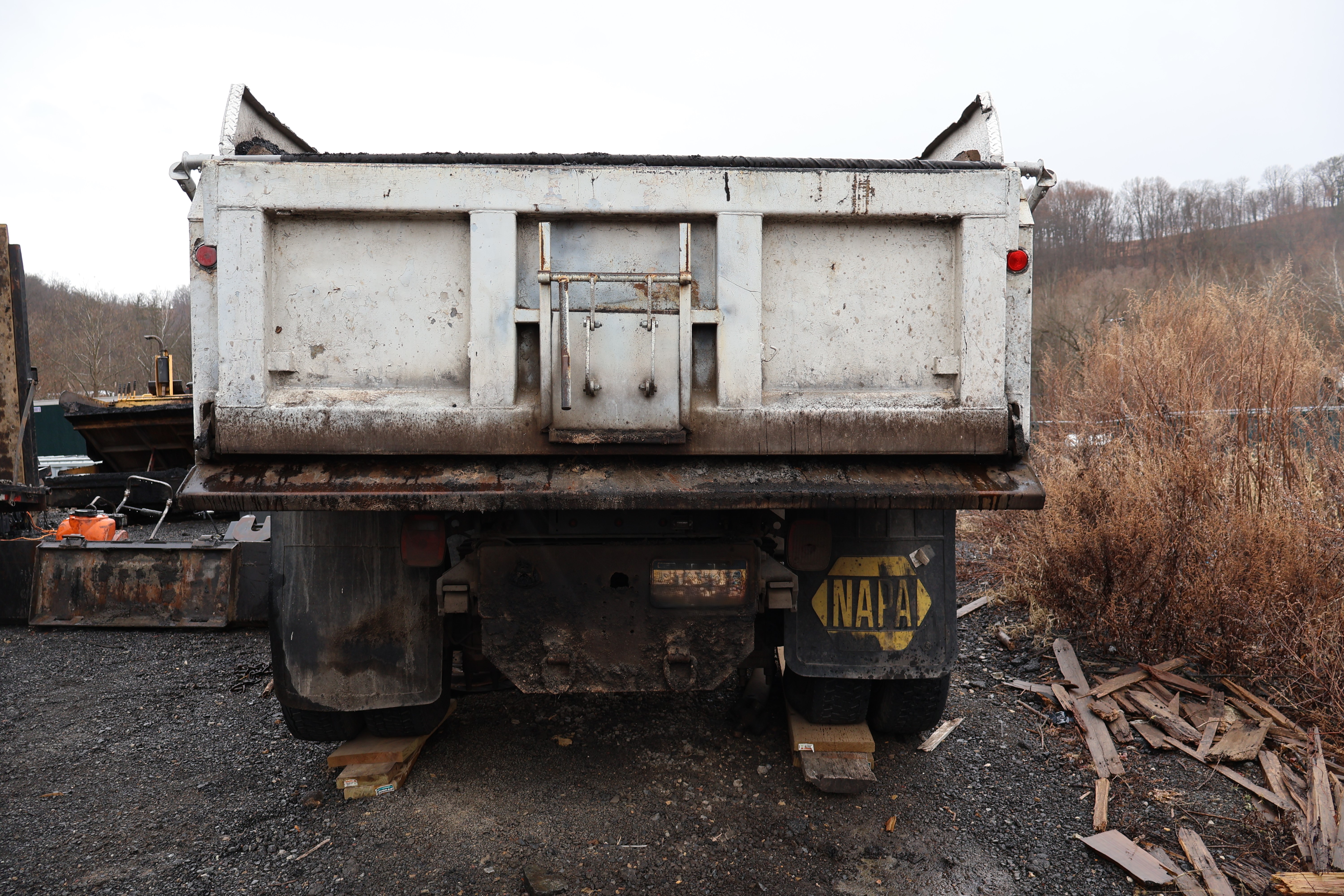 2001 FORD F650 - Image 5