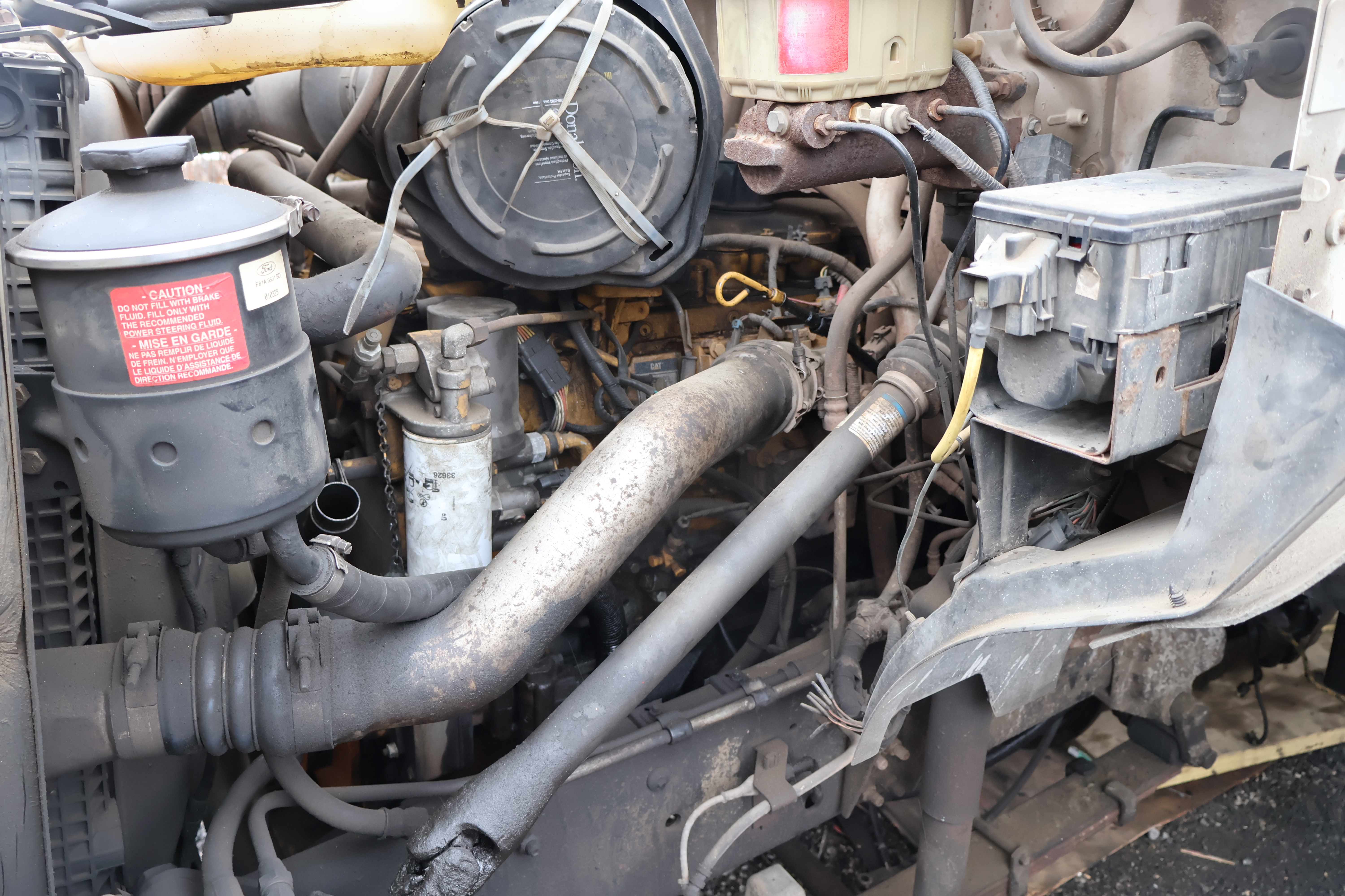 2001 FORD F650 - Image 14