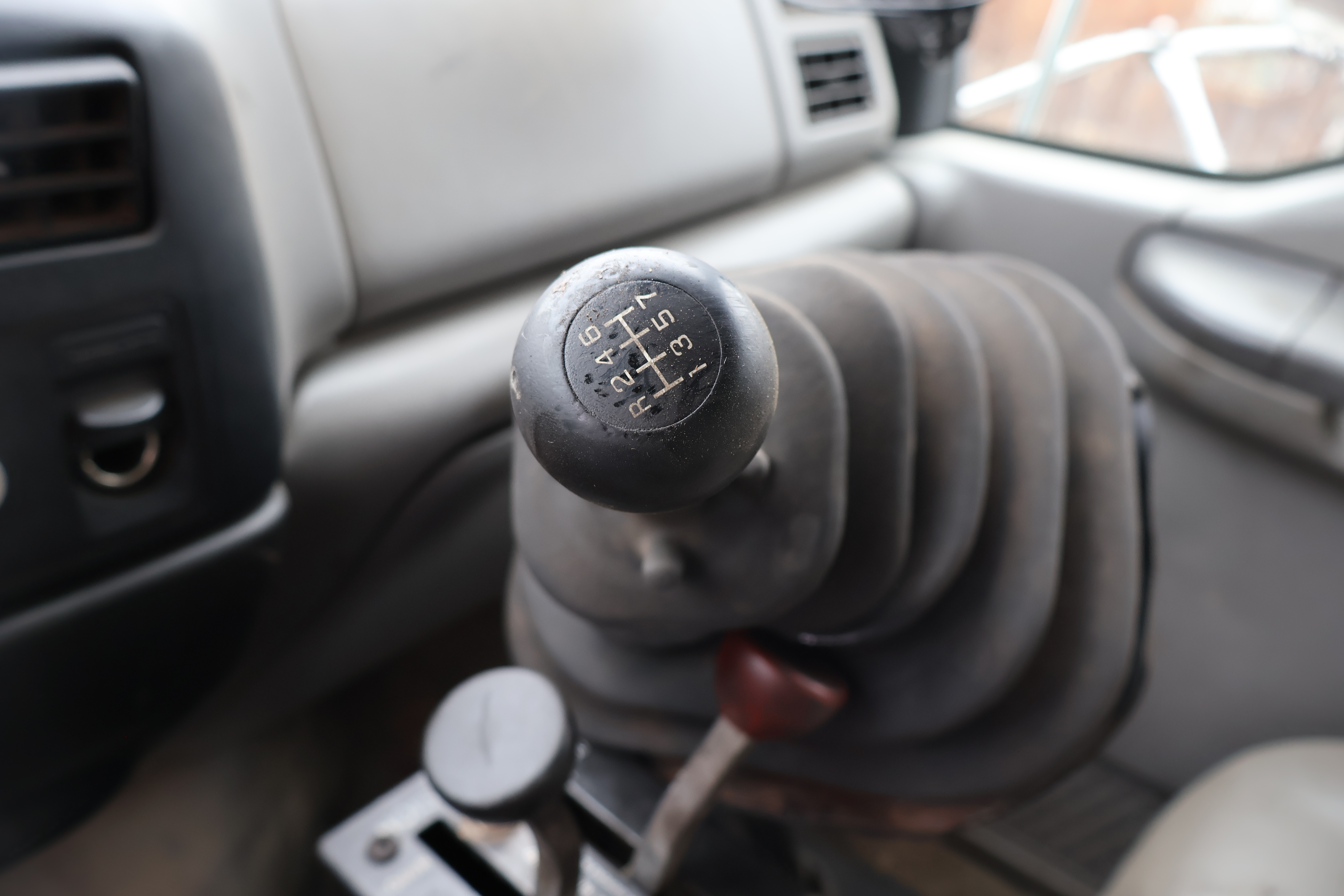 2001 FORD F650 - Image 25