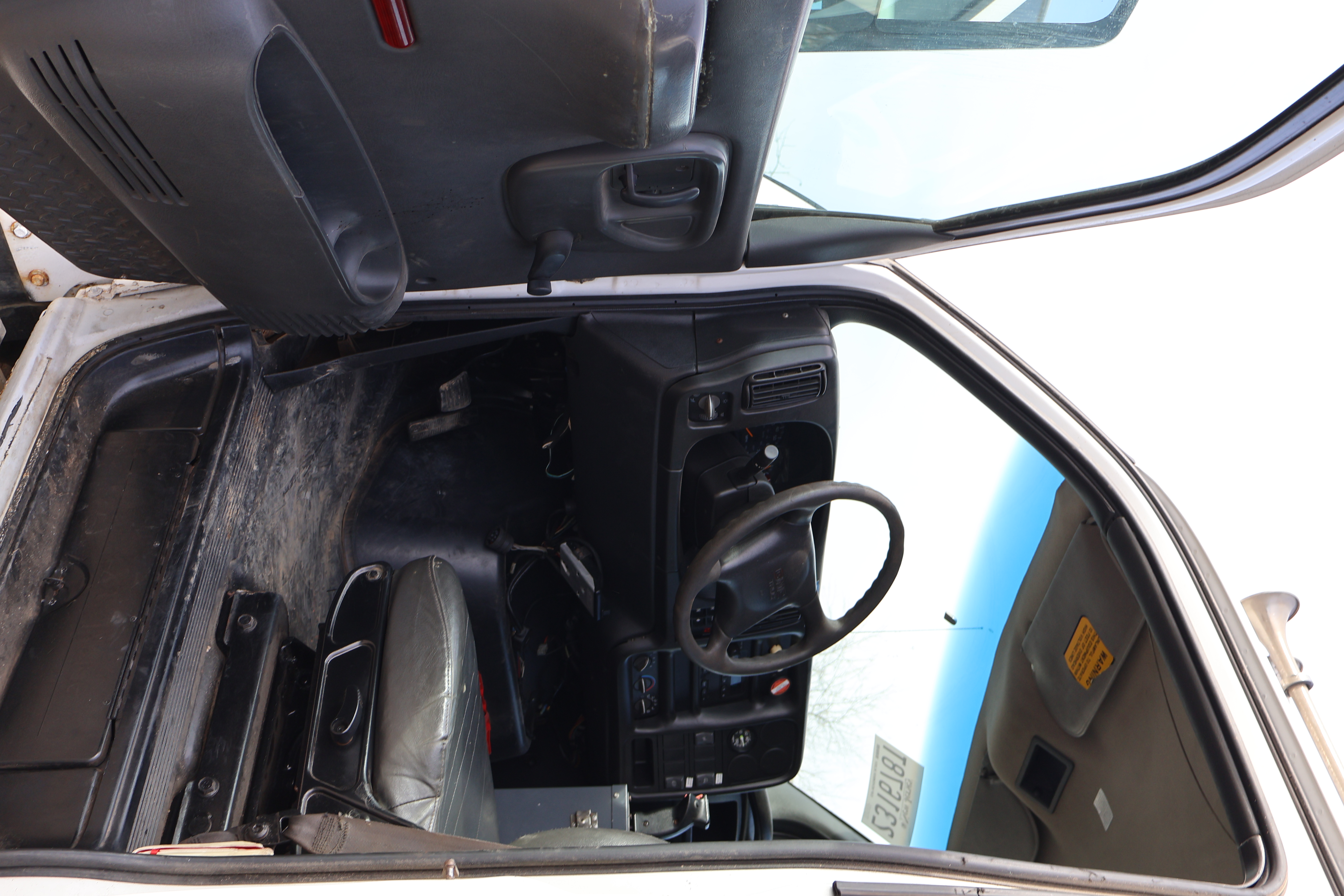 2006 GMC C7500 - Image 27