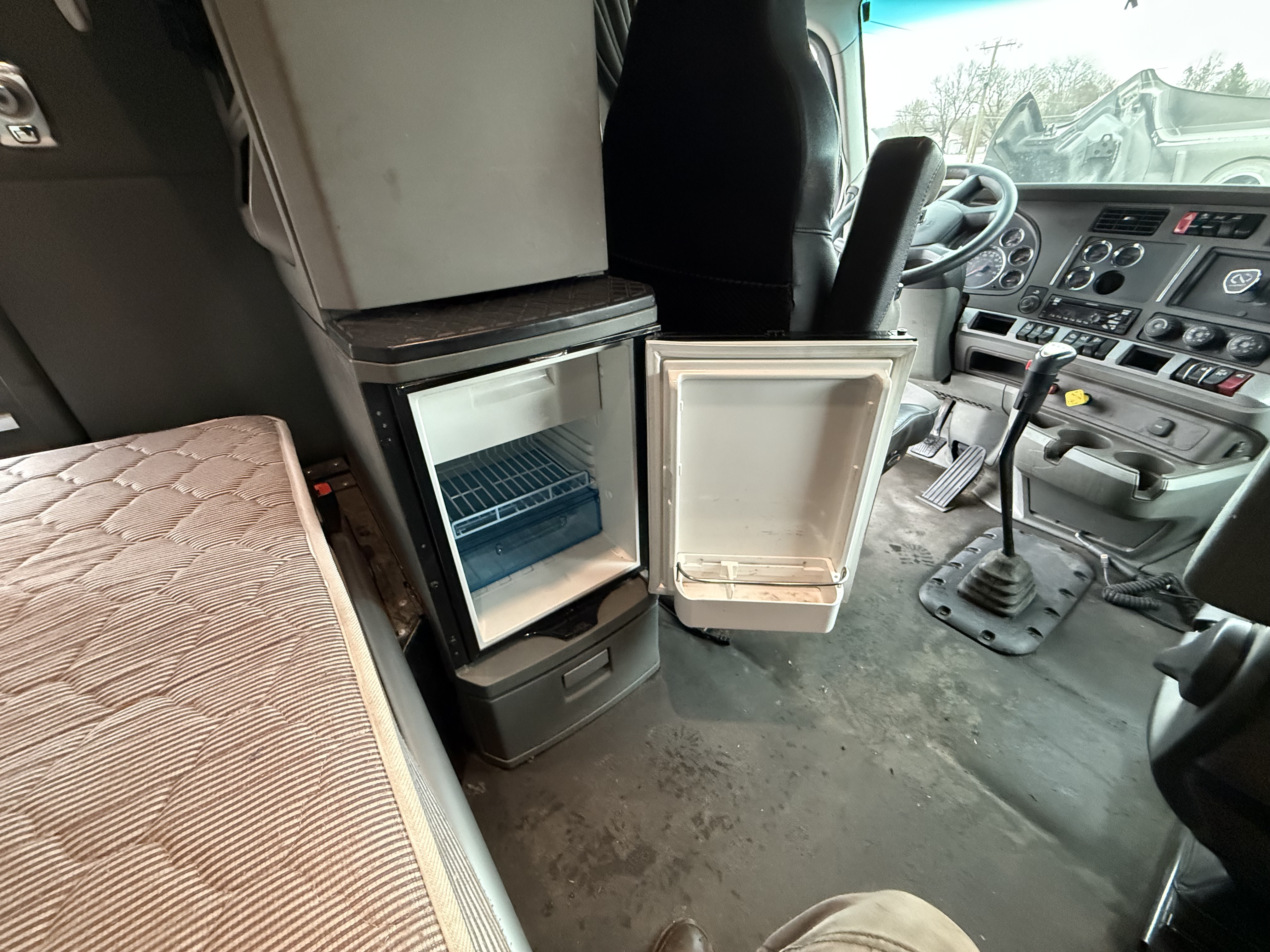 2016 KENWORTH T680 - Image 21