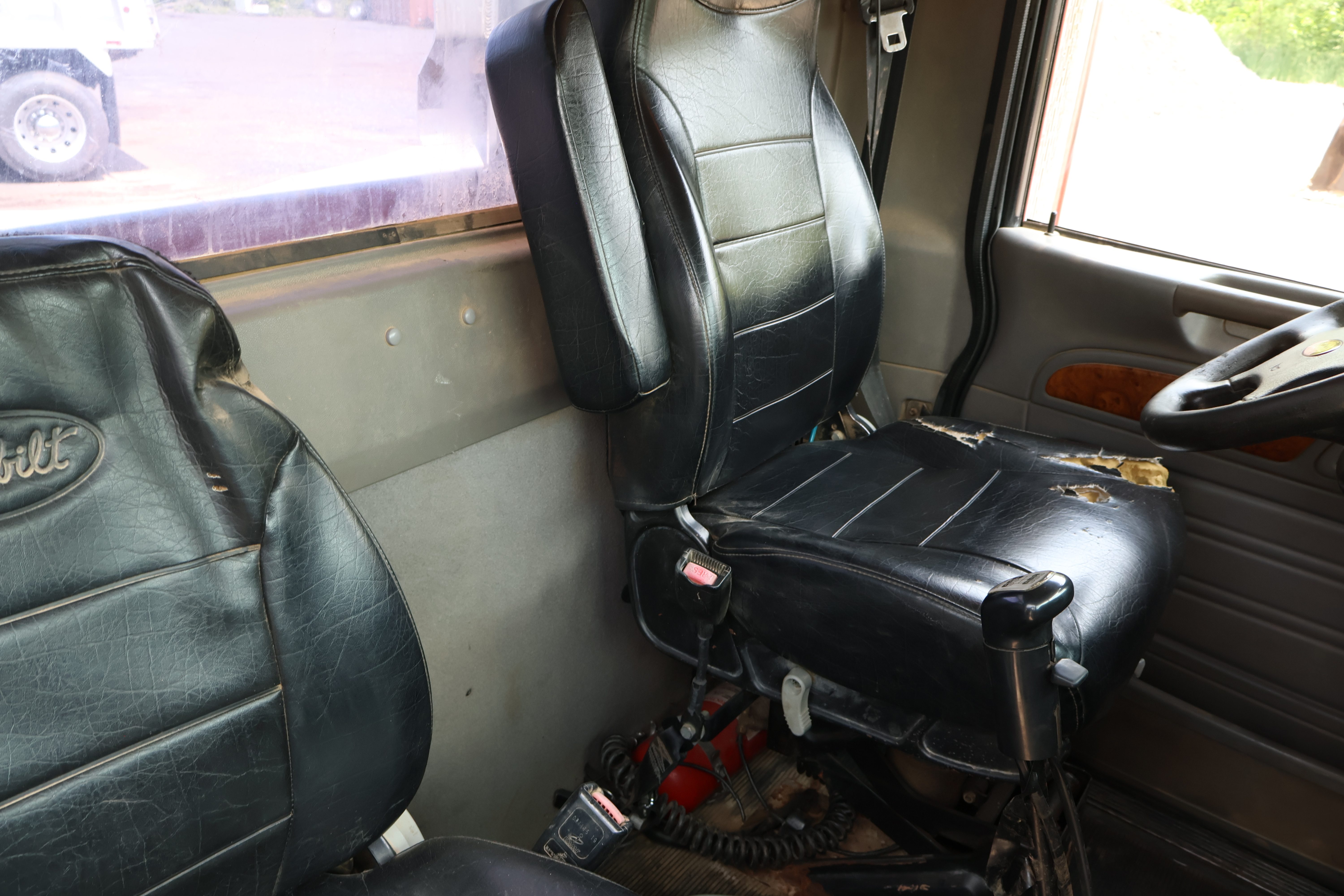 2008 PETERBILT 388 - Image 34