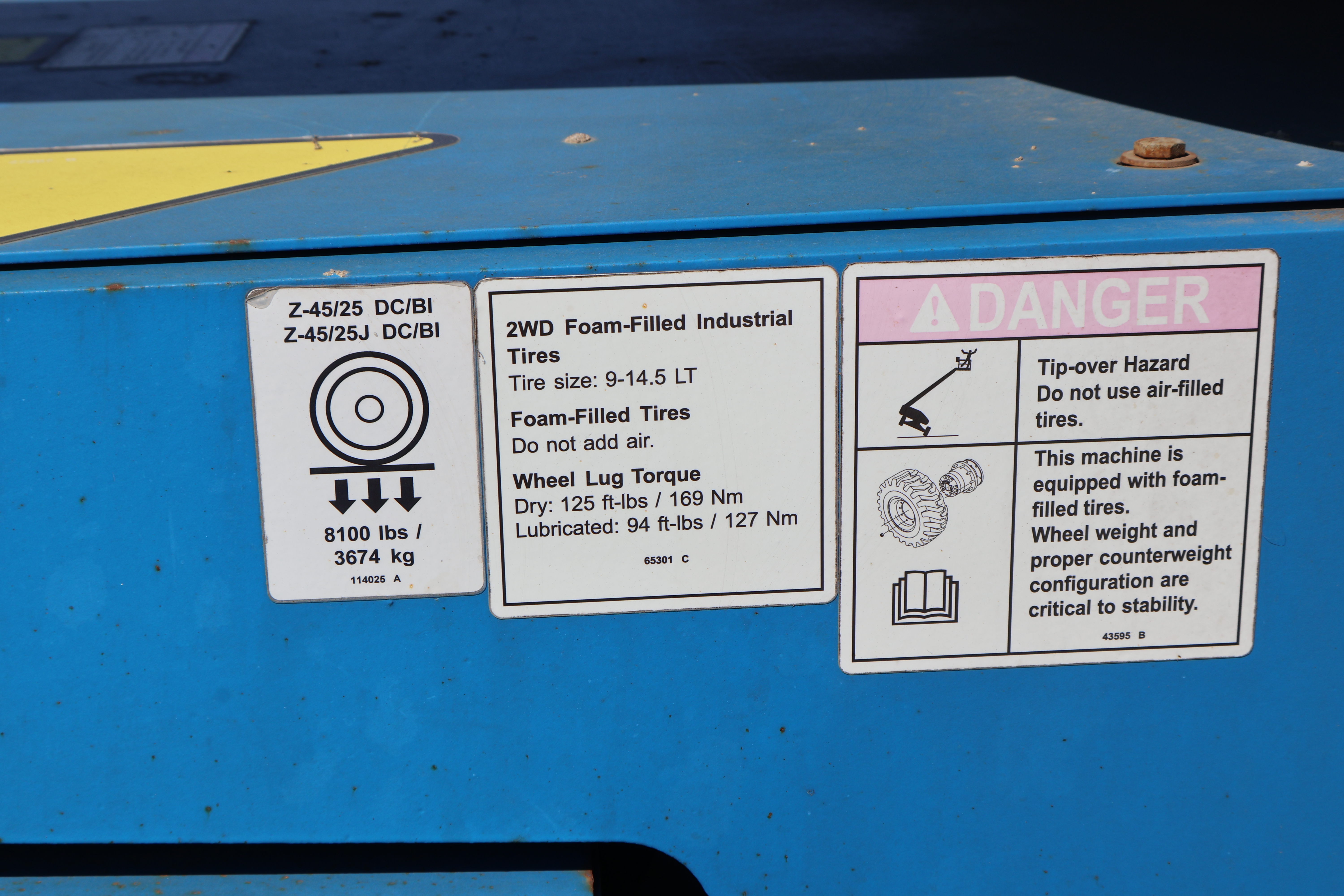 2011 GENIE Z-45/25 J - view 10 of 33