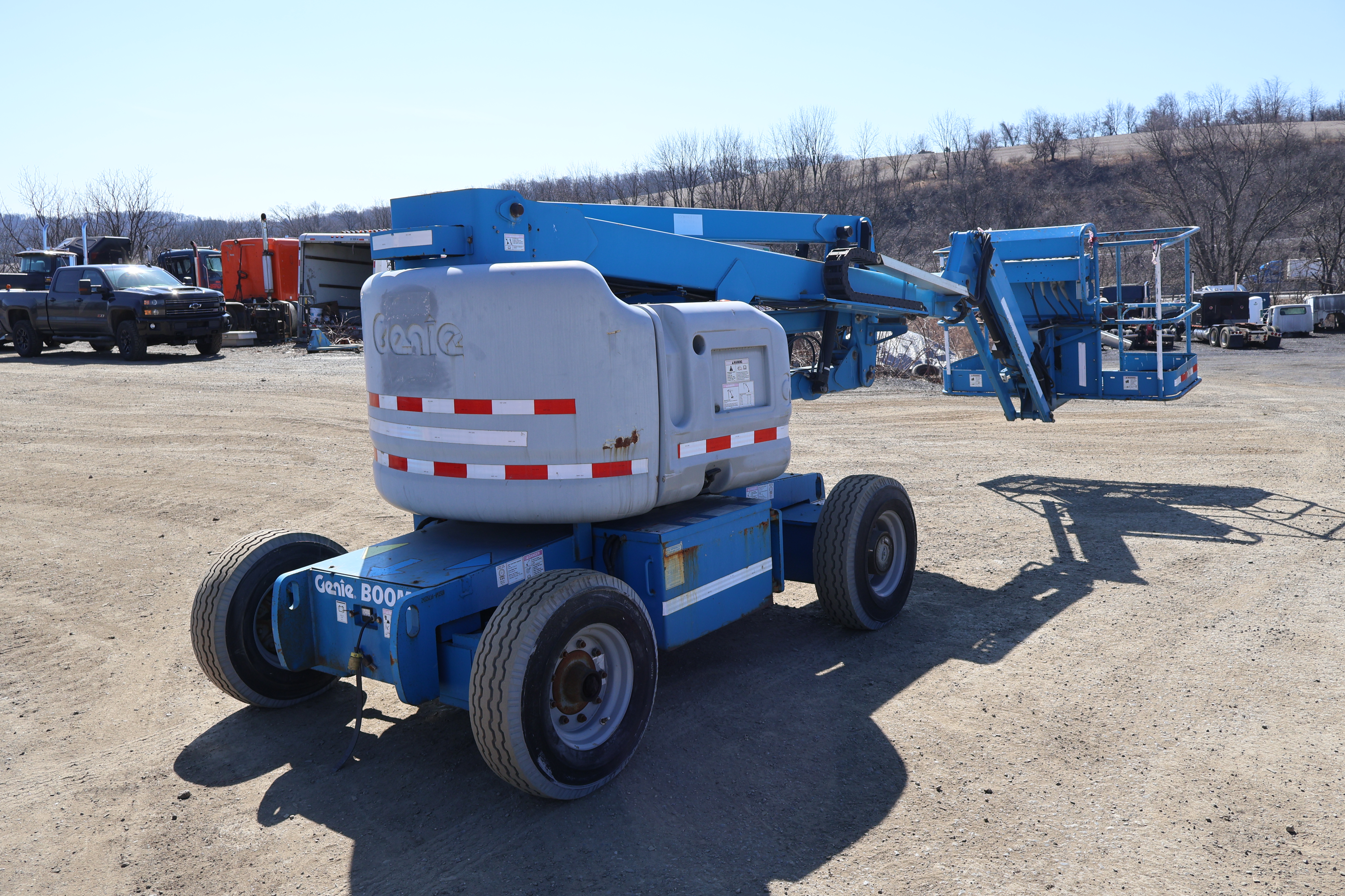 2011 GENIE Z-45/25 J - Image 16