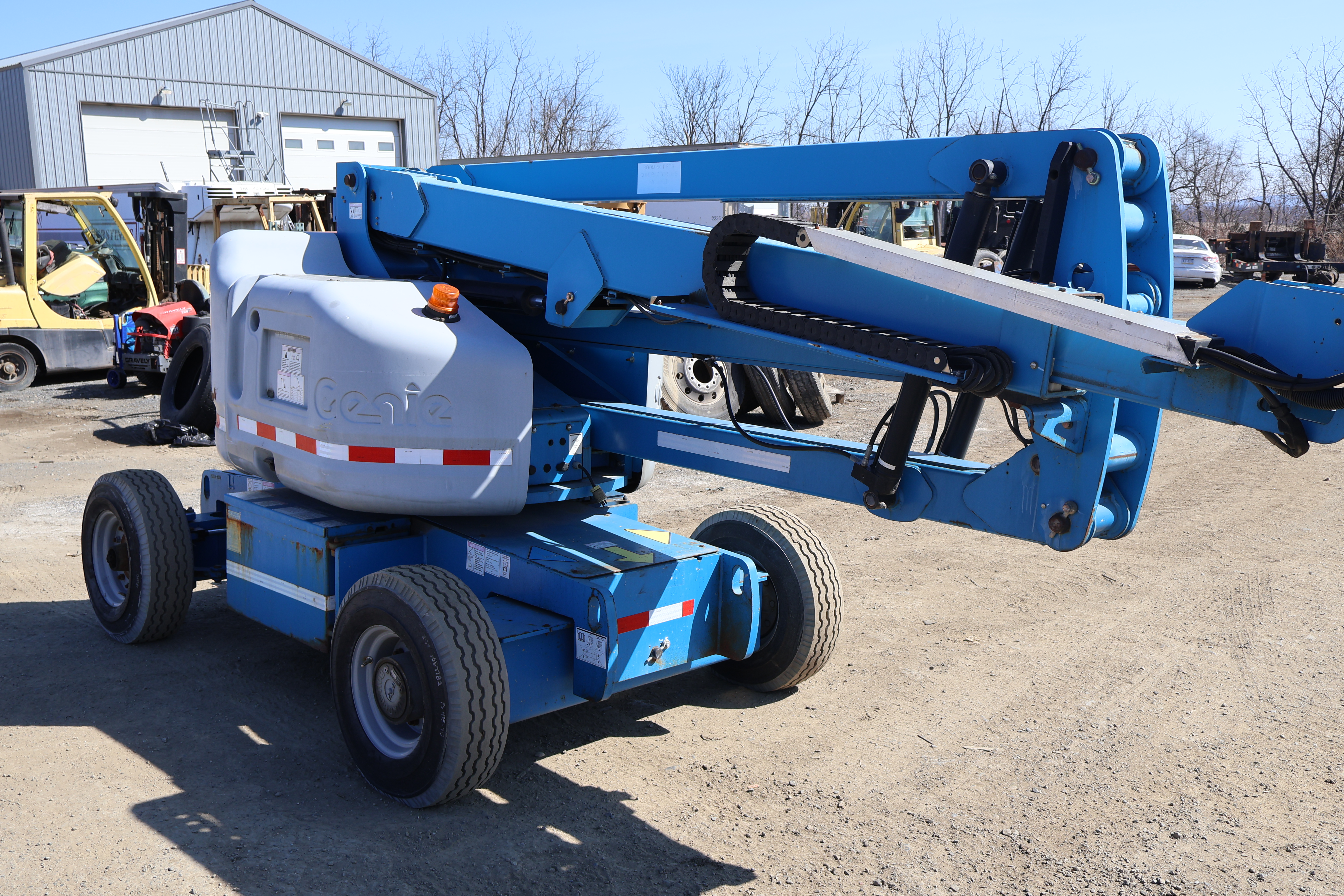 2011 GENIE Z-45/25 J - view 18 of 33