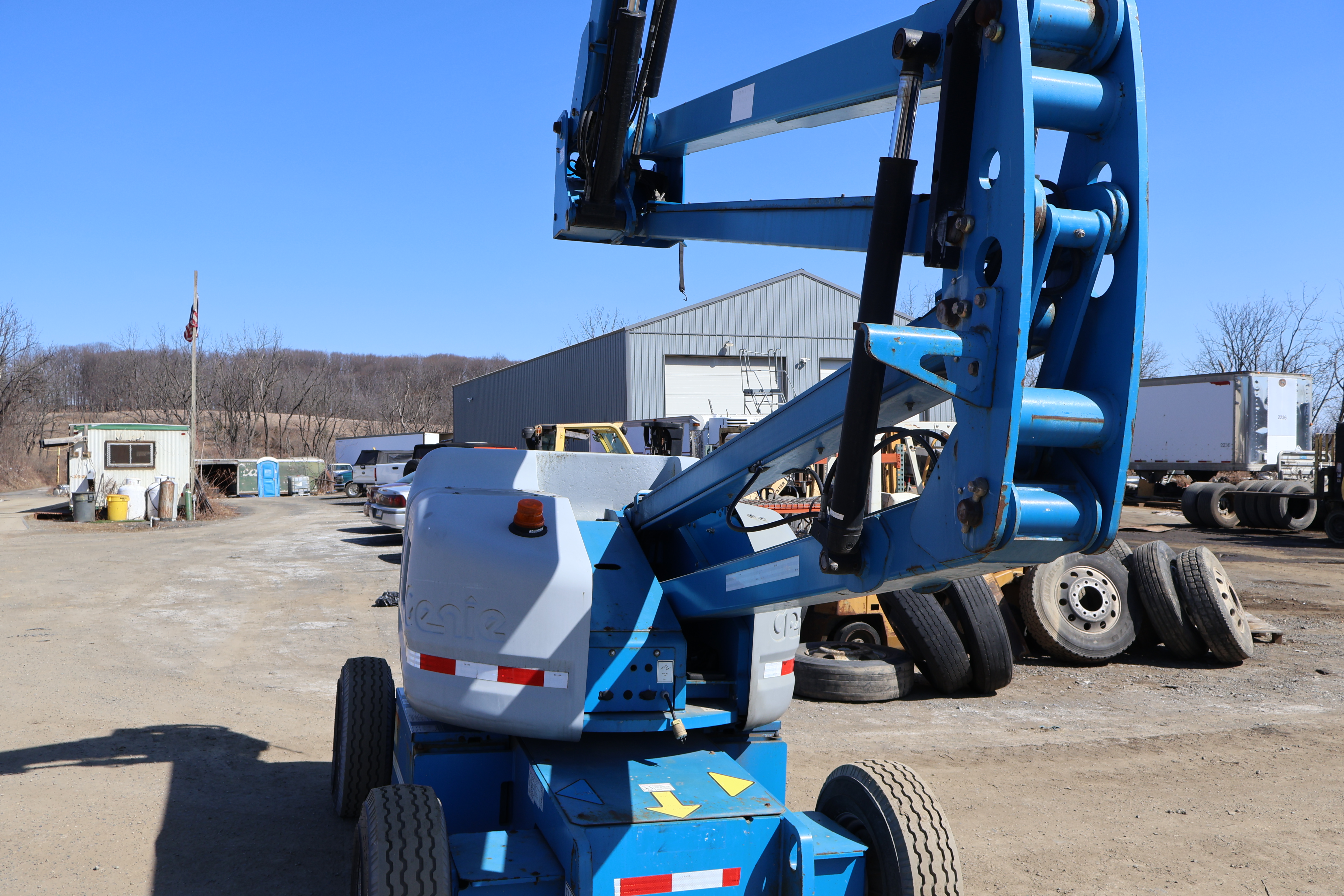 2011 GENIE Z-45/25 J - Image 25