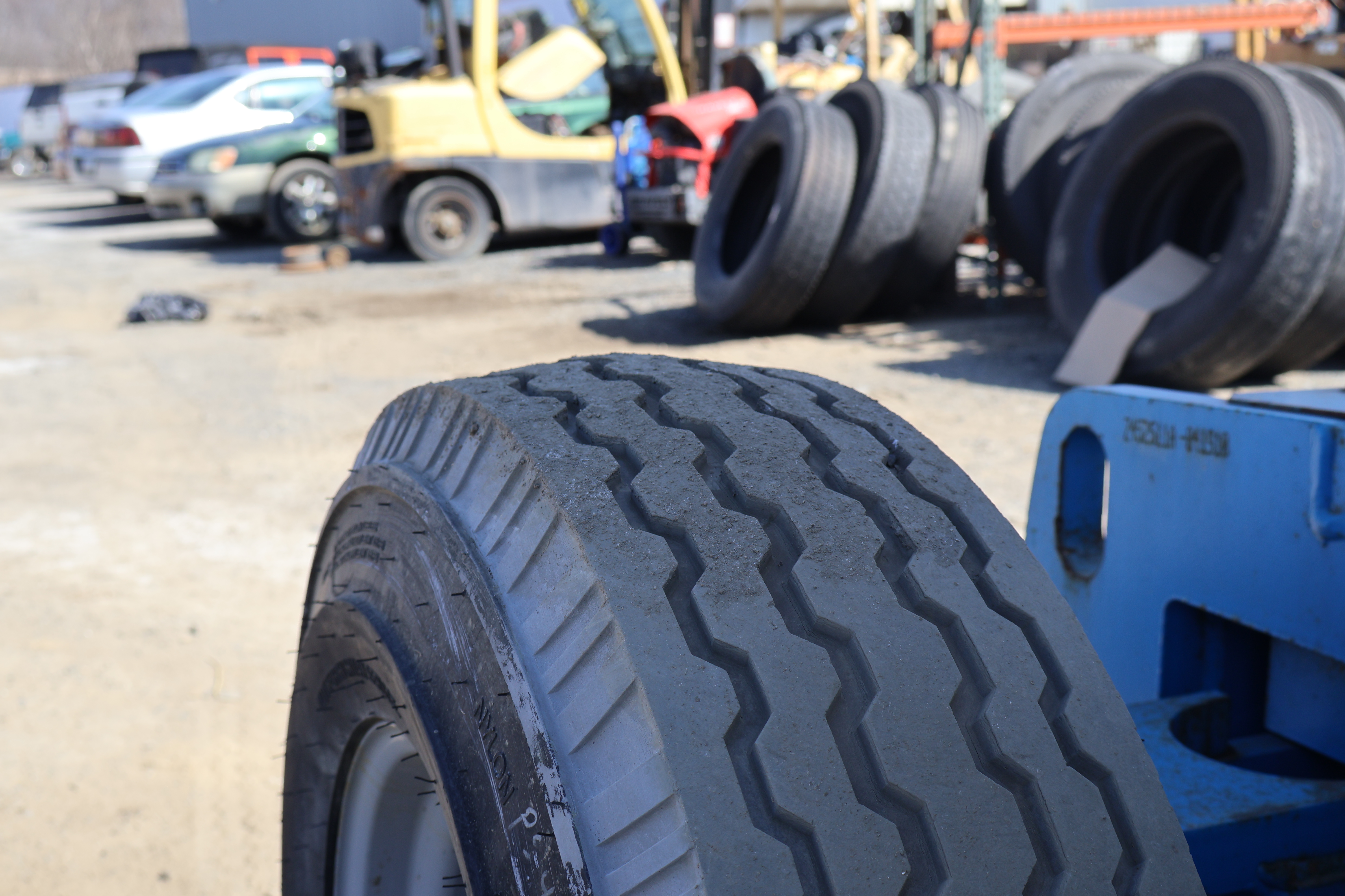 2011 GENIE Z-45/25 J - Image 29