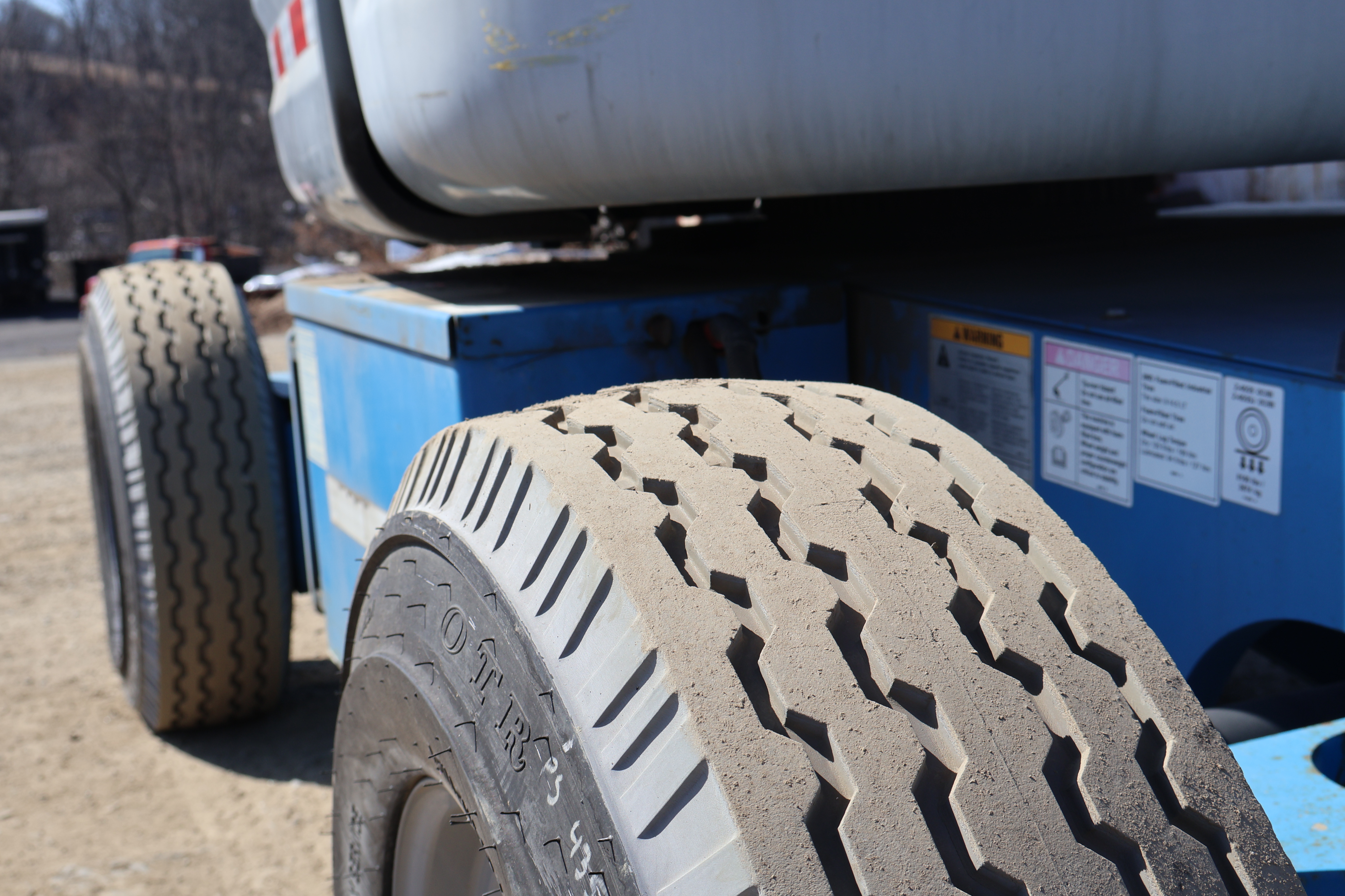 2011 GENIE Z-45/25 J - Image 30