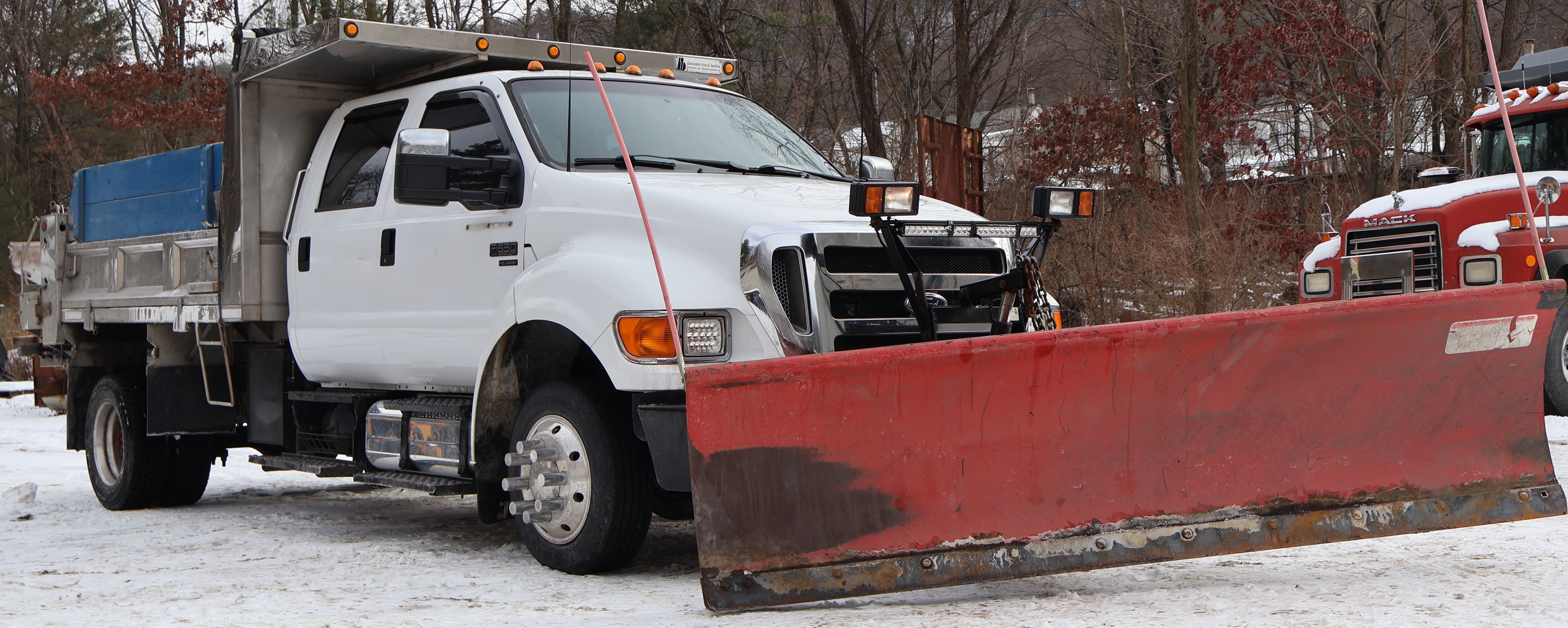 2004 FORD F650 - view 15 of 39