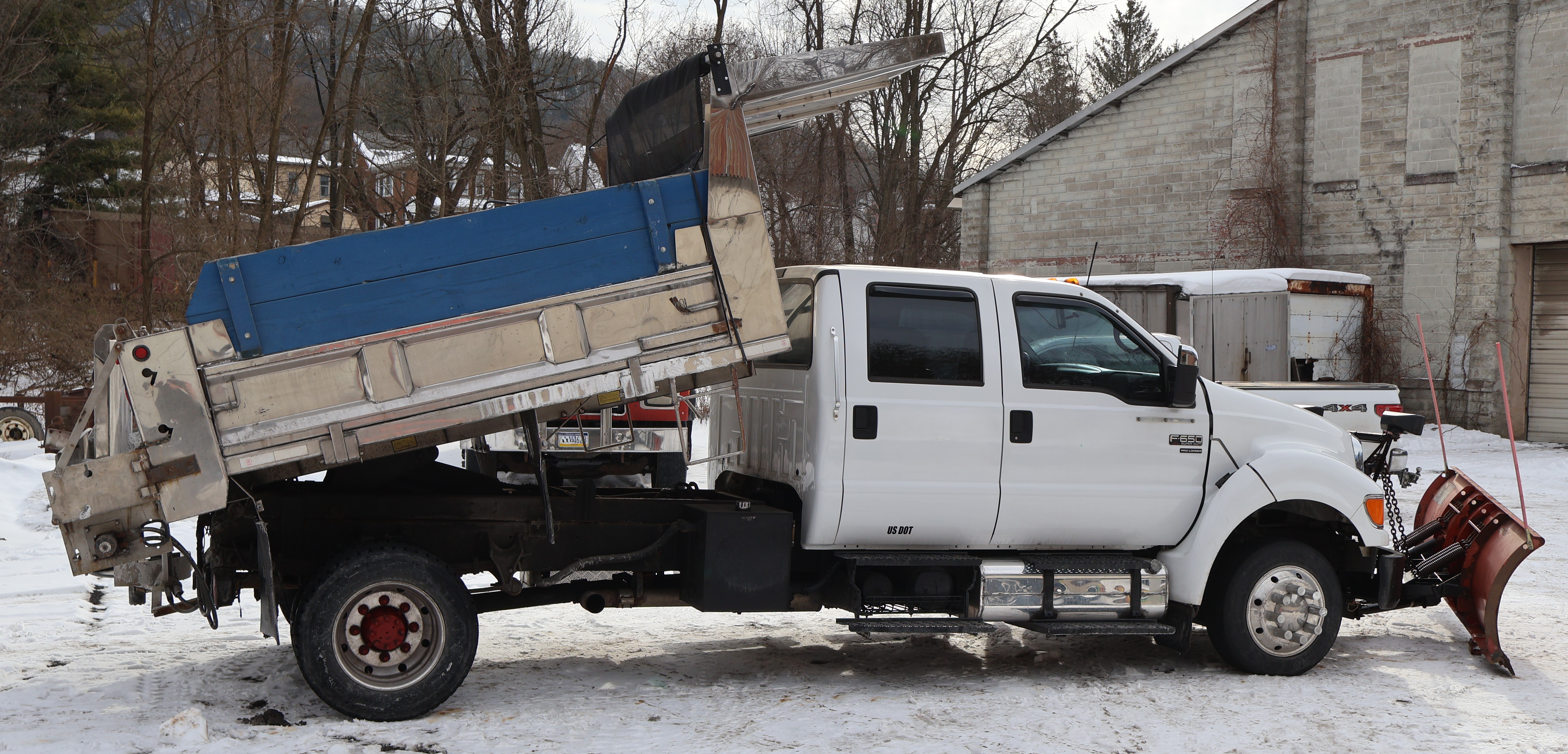 2004 FORD F650 - Image 23