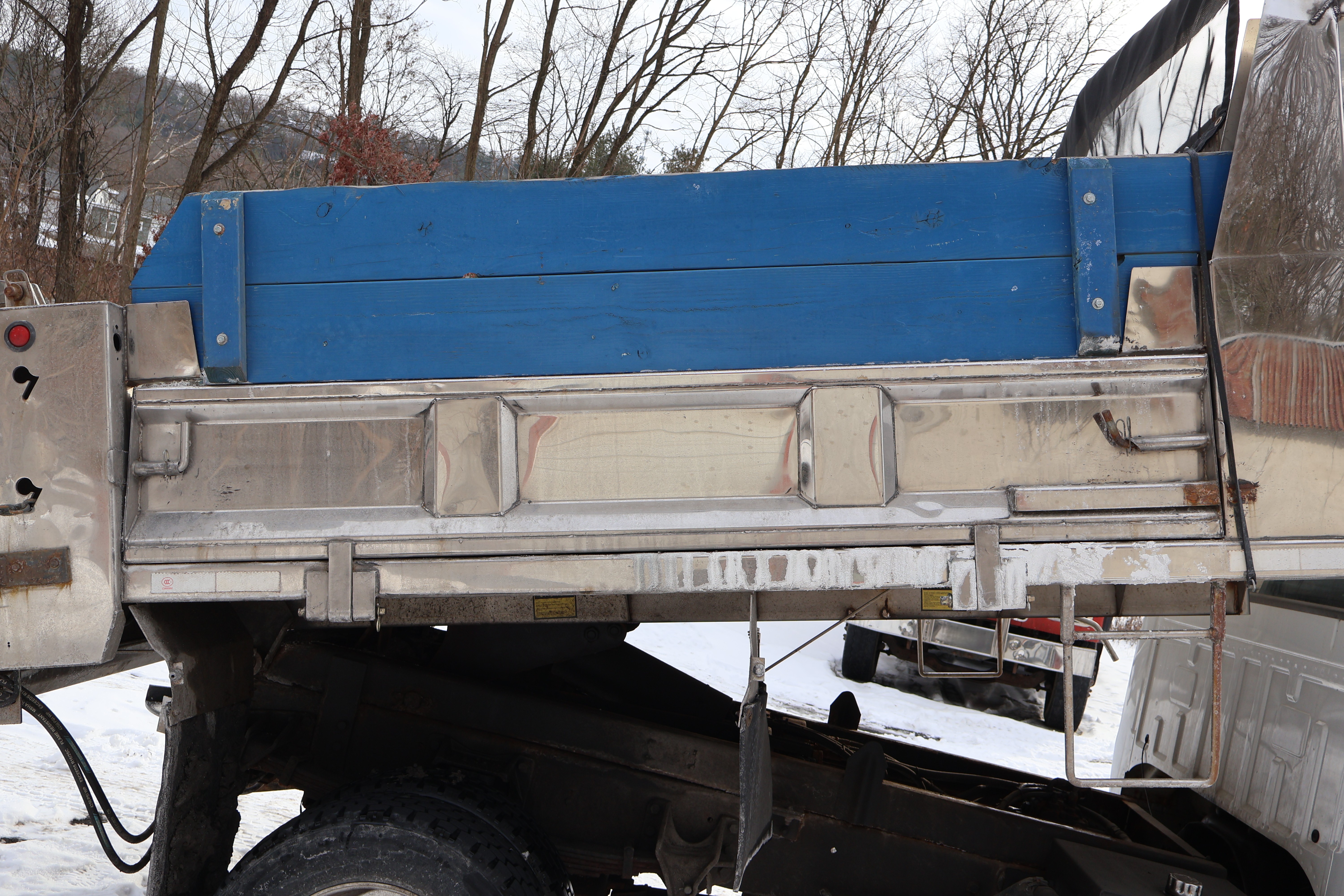 2004 FORD F650 - Image 24