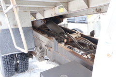 2004 FORD F650 - Image 26