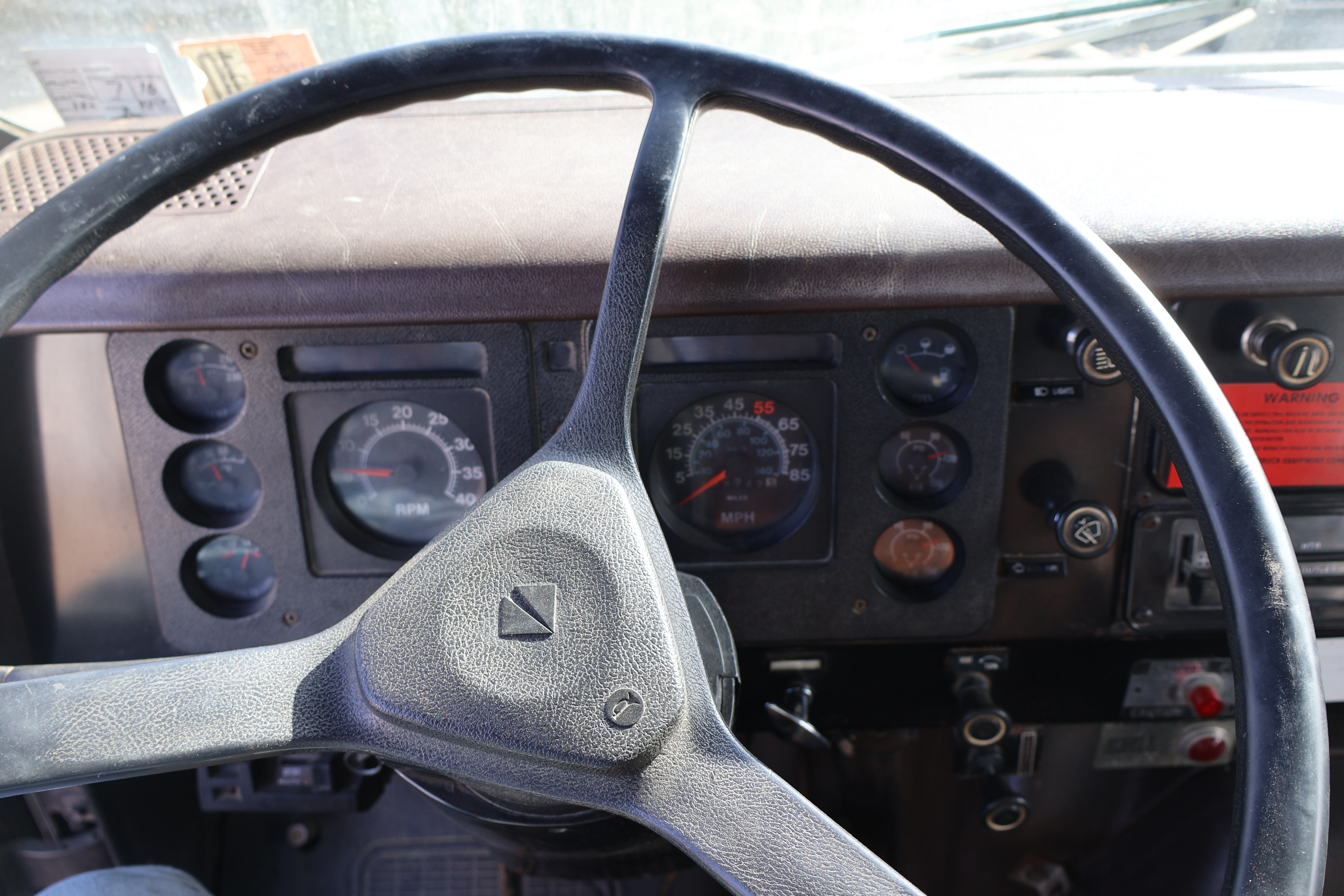 1988 INTERNATIONAL 1954 - view 15 of 33