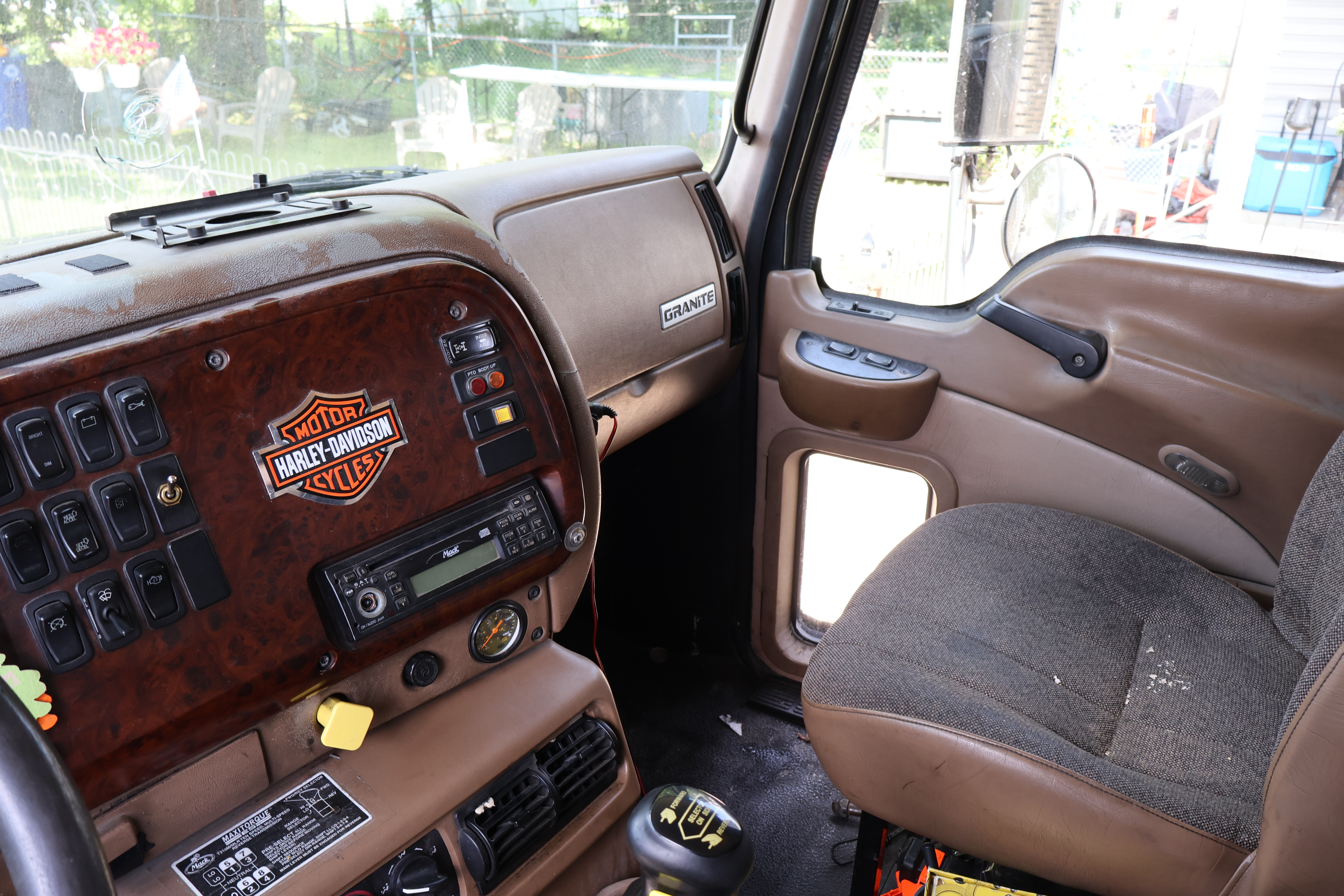 2006 MACK CT713 Granite - Image 22