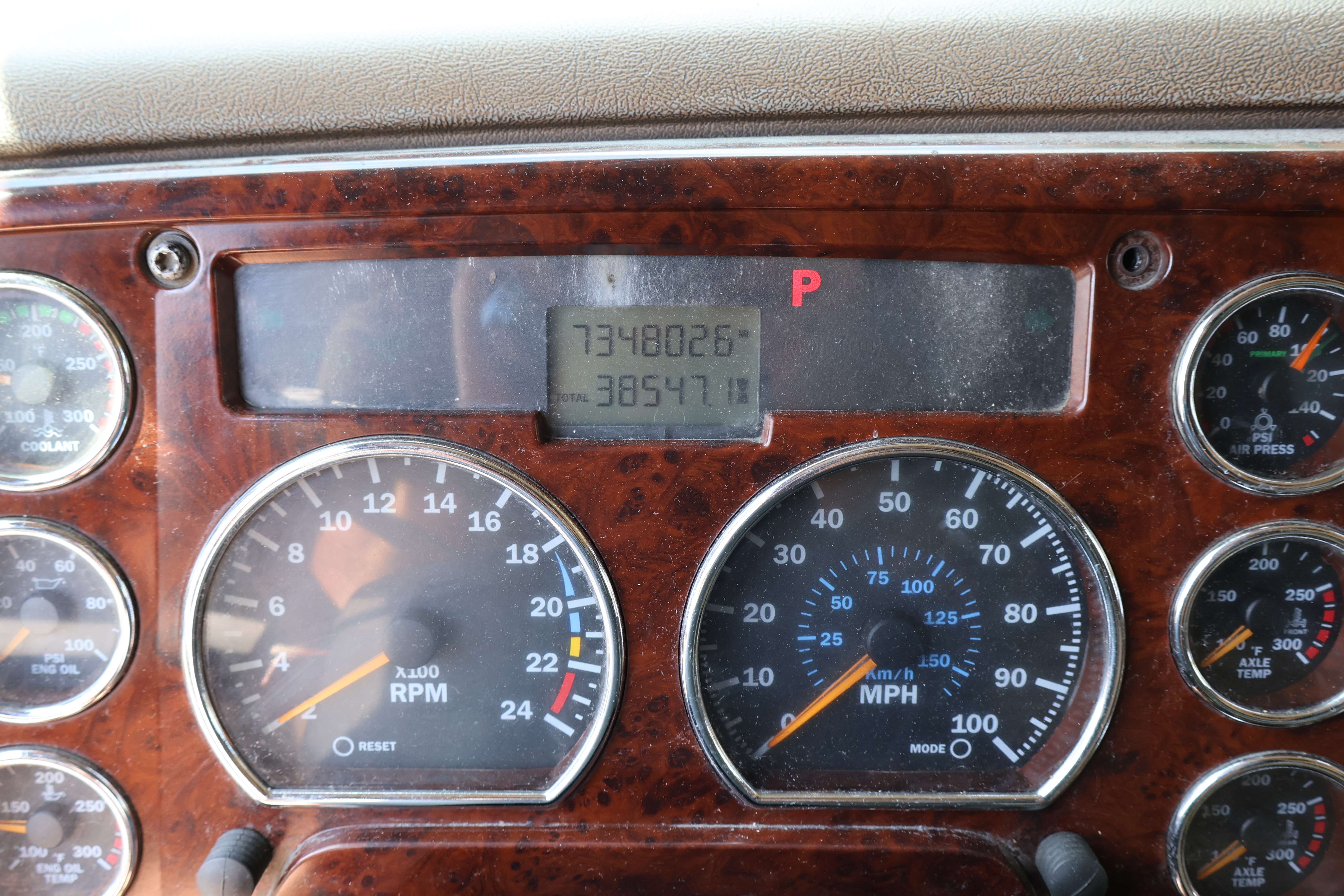 2006 MACK CT713 Granite - Image 24