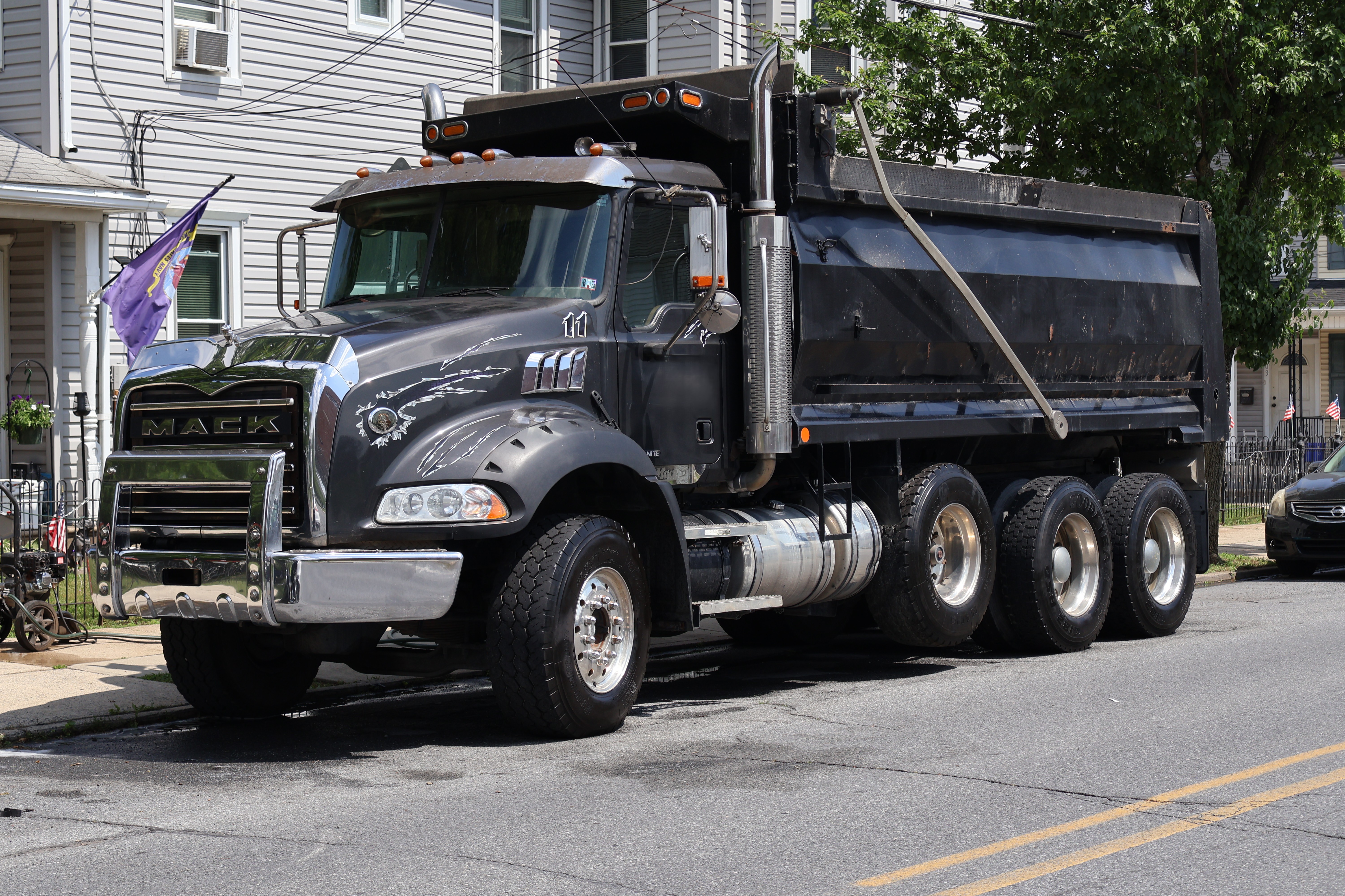 2006 MACK CT713 Granite - Image 2