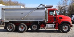 2007 MACK Granite CV713 - Image 7
