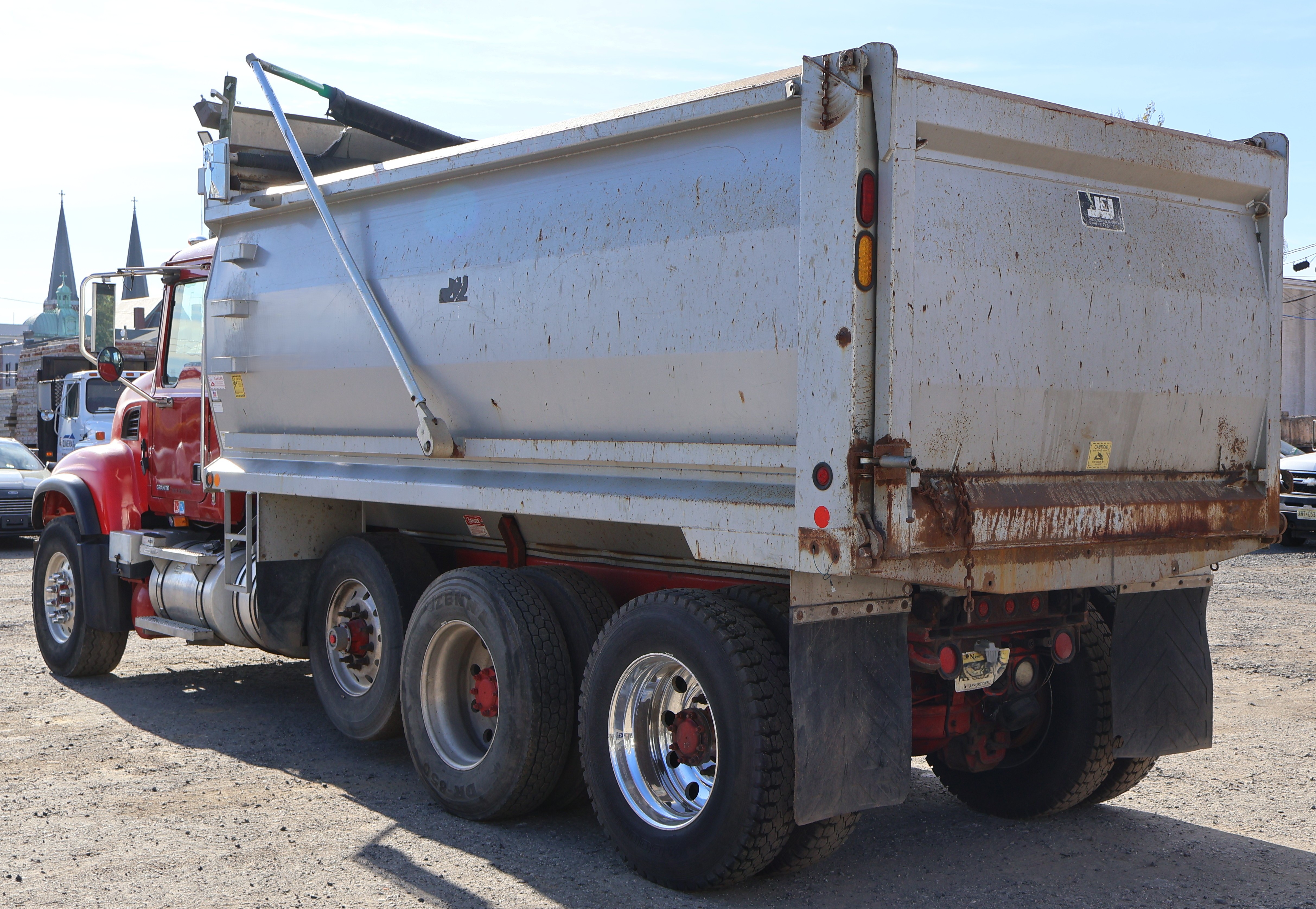 2007 MACK Granite CV713 - Image 11