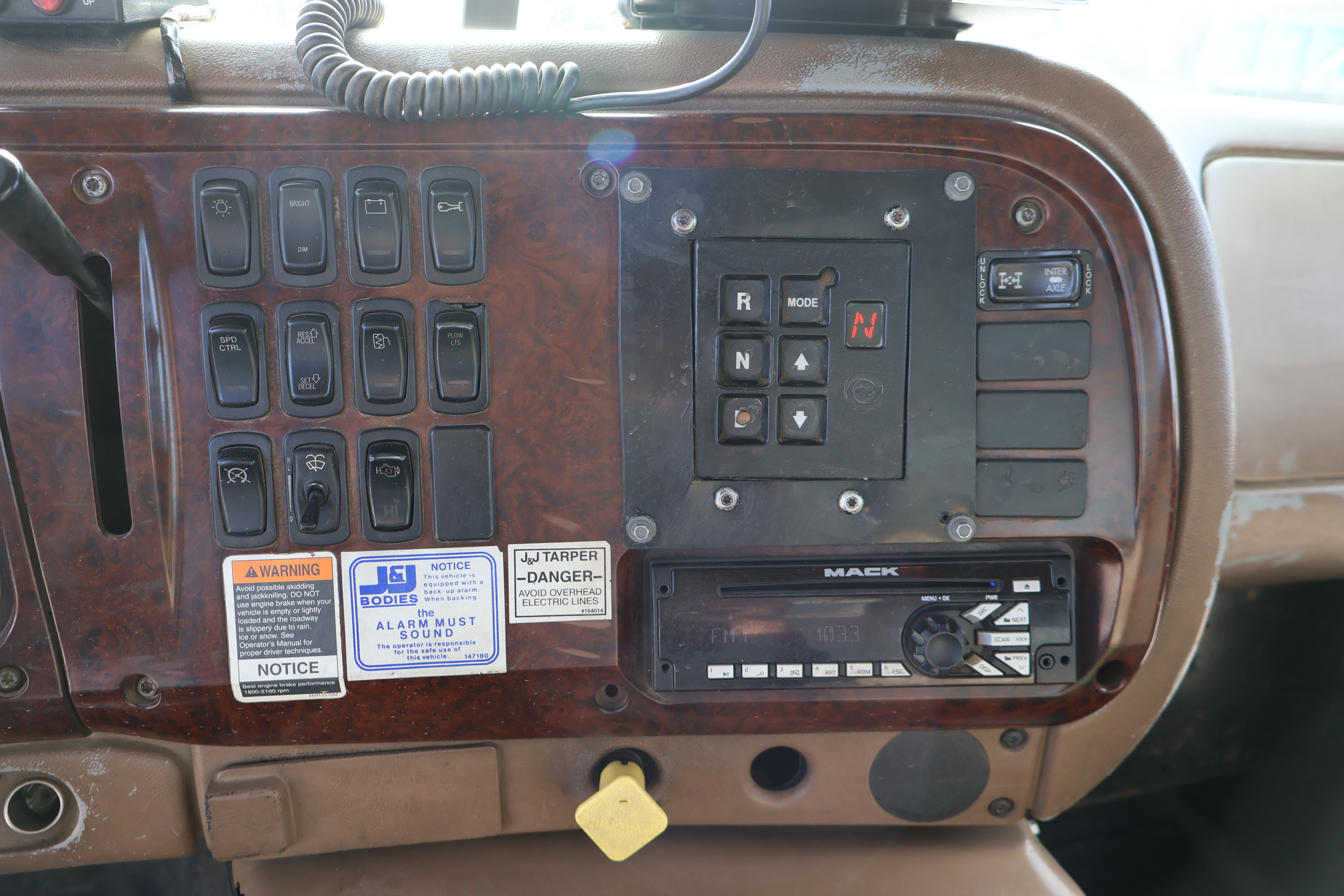 2007 MACK Granite CV713 - Image 29