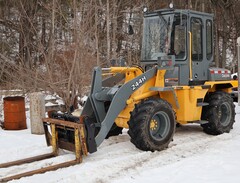 2000 DEERE 244H - Image 2