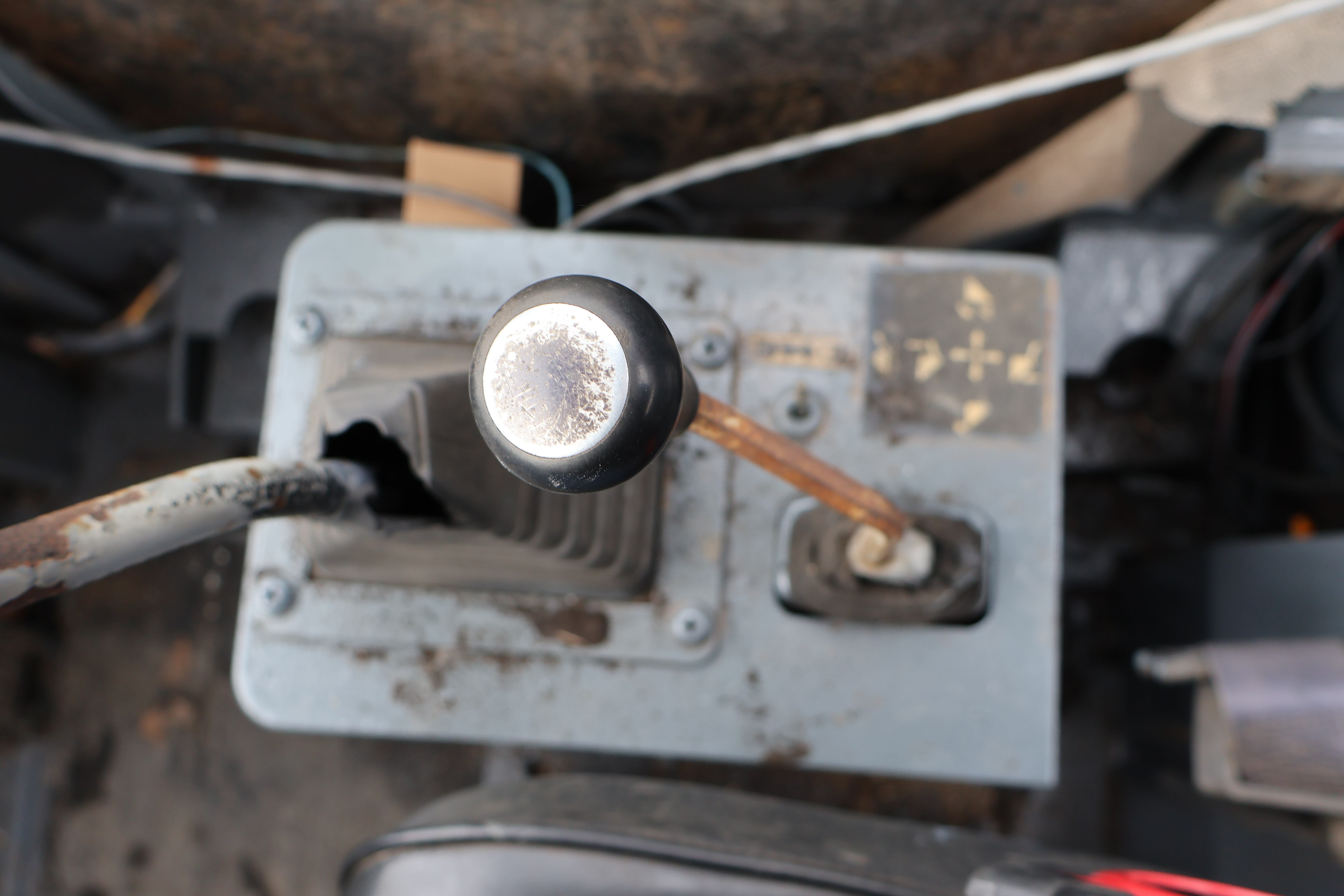 2000 DEERE 244H - Image 30