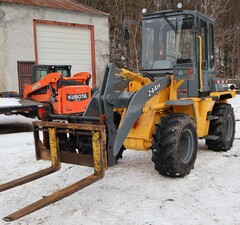 2000 DEERE 244H - Image 12