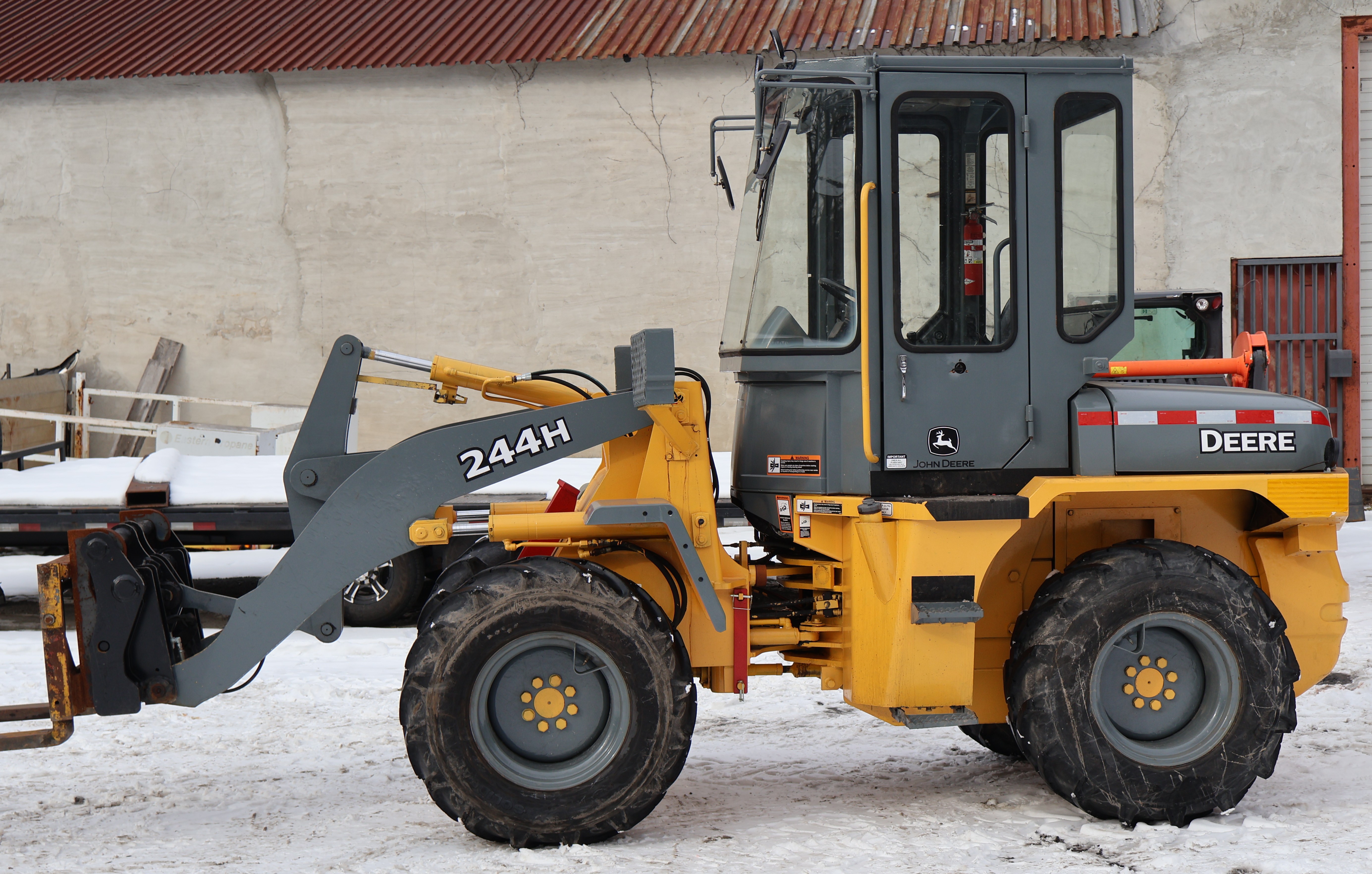 2000 DEERE 244H - Image 14