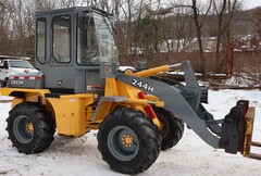 2000 DEERE 244H - Image 18