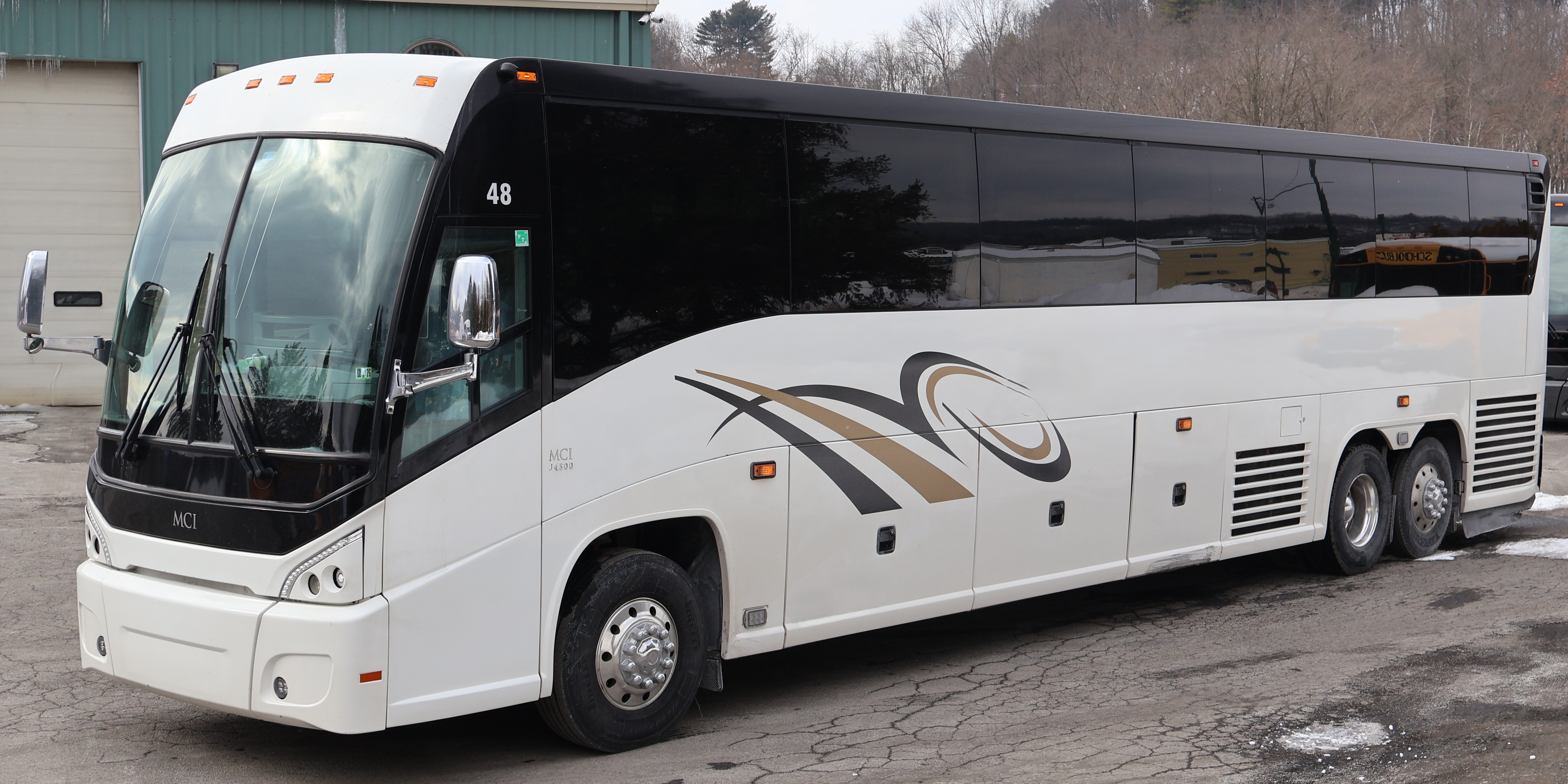 2014 MCI J4500 - view 6 of 40