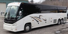 2014 MCI J4500 - Image 6