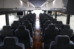 2014 MCI J4500 - Image 19