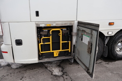 2014 MCI J4500 - Image 34