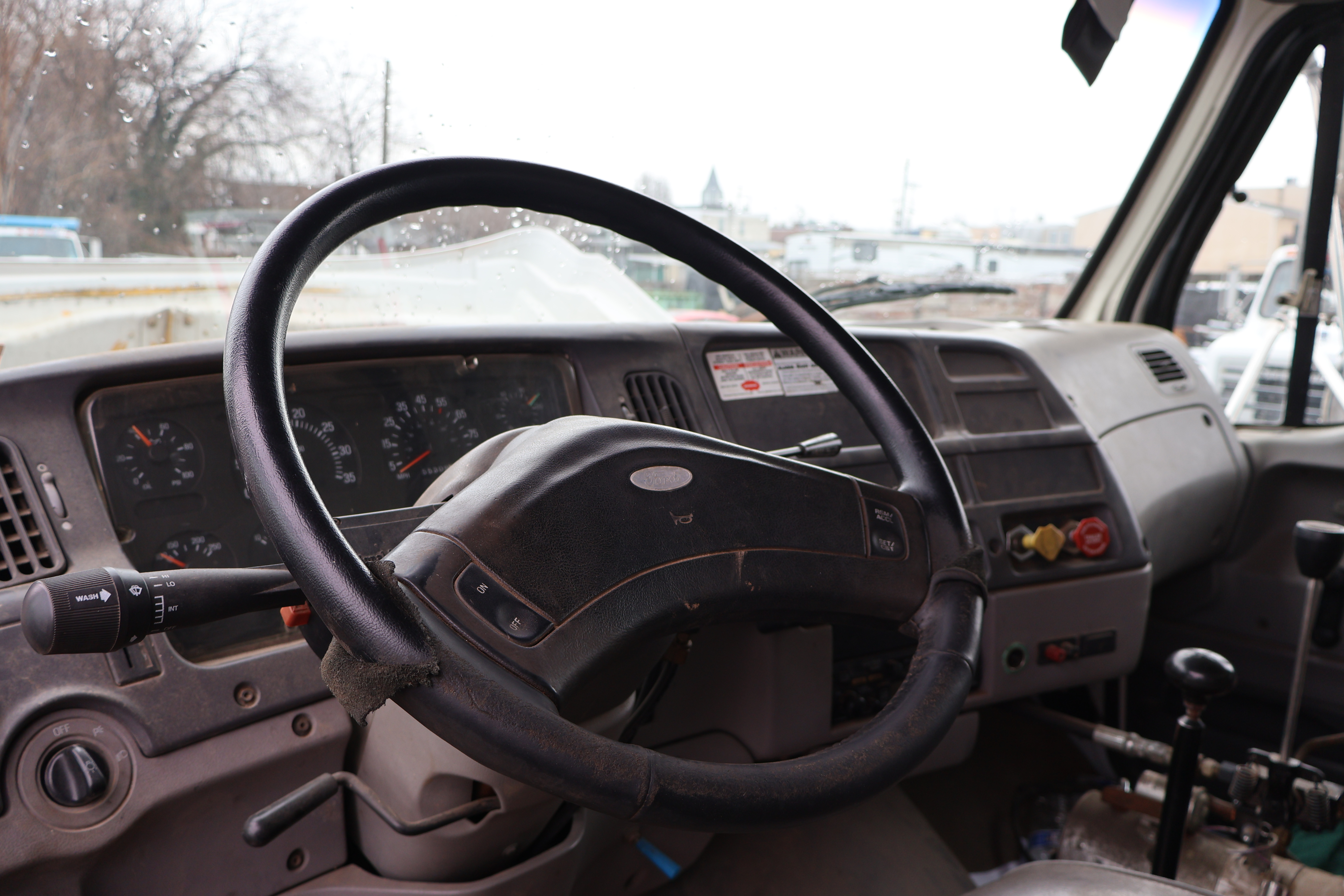 1998 FORD L8501 - view 12 of 37