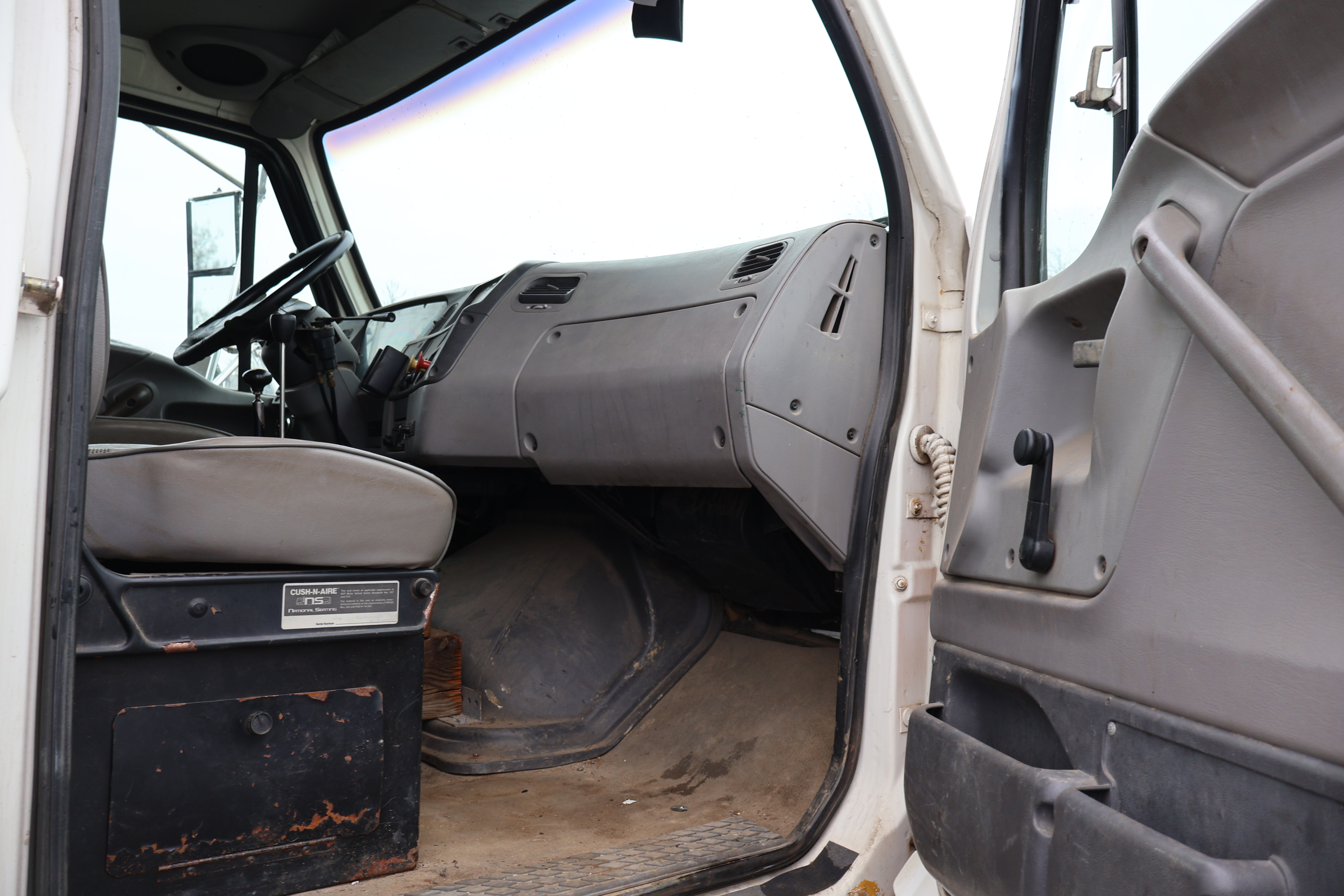 1998 FORD L8501 - view 16 of 37